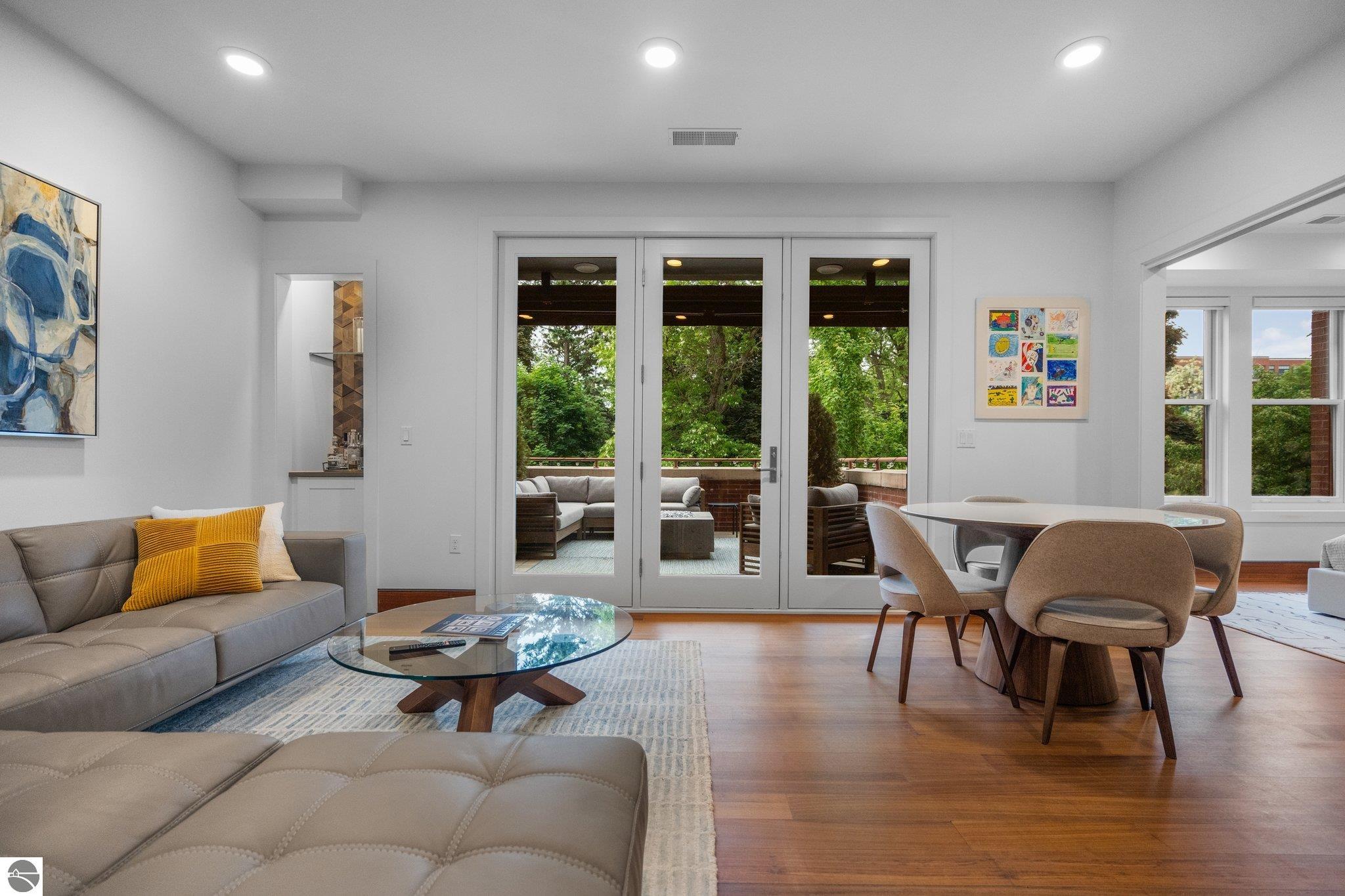 215 Washington Street # 2A