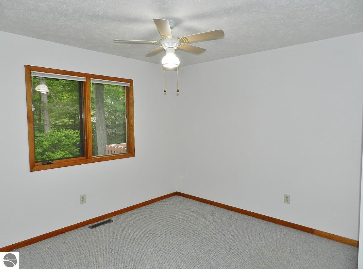 2880 Holiday Pines