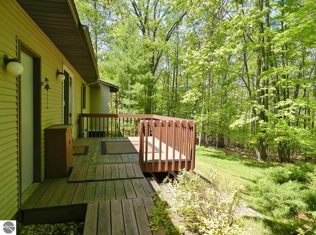 2880 Holiday Pines