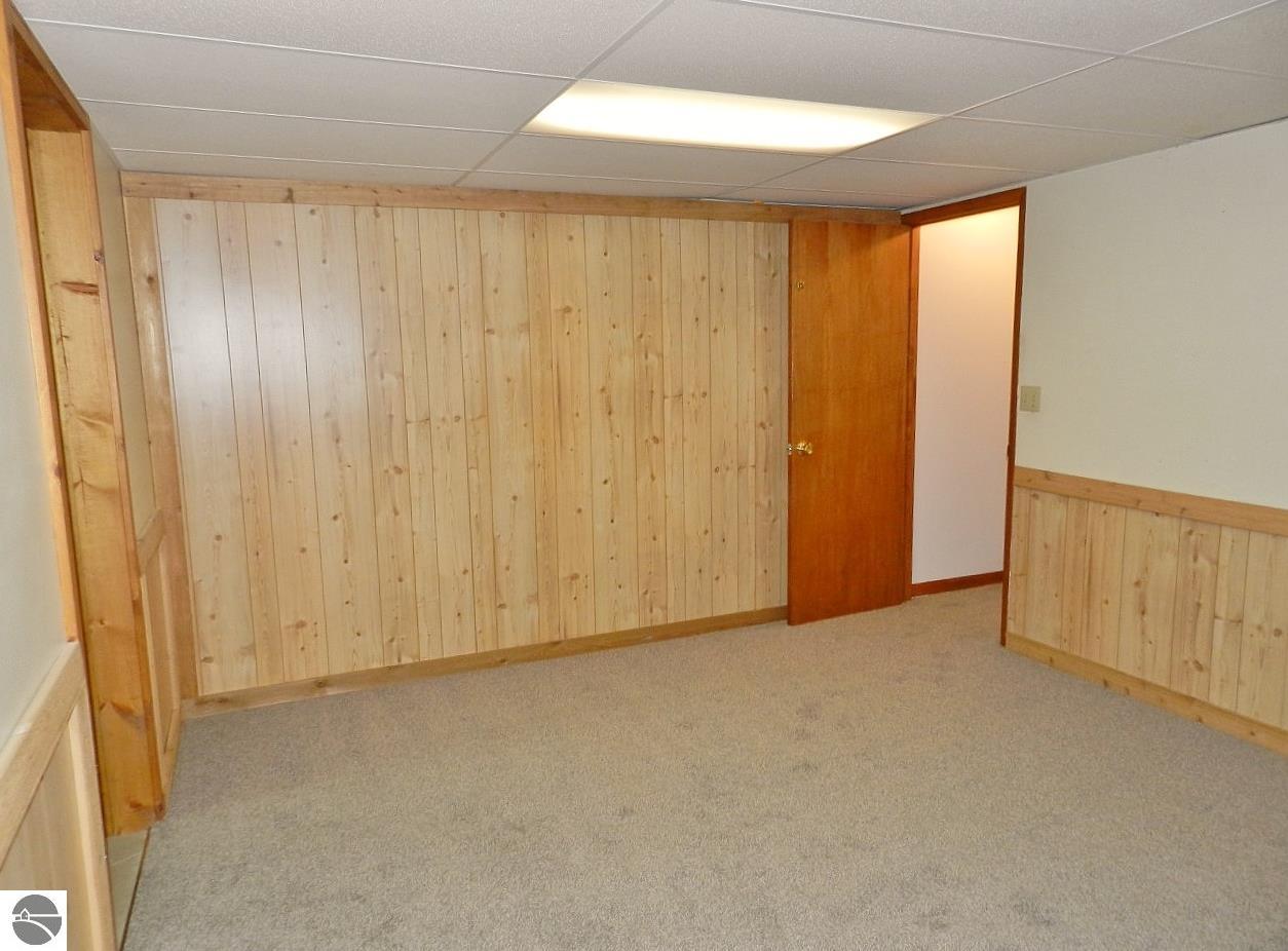 2880 Holiday Pines