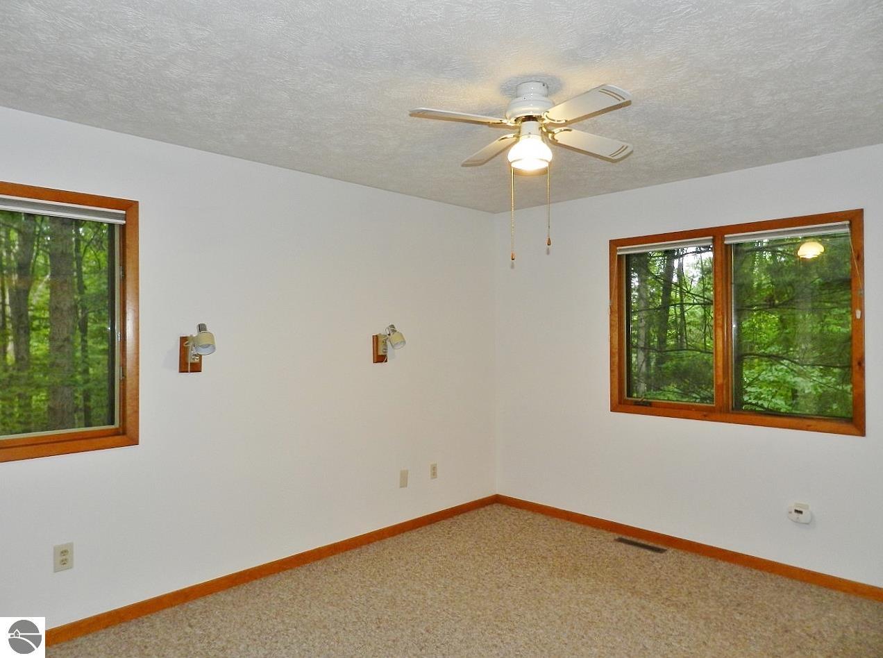 2880 Holiday Pines