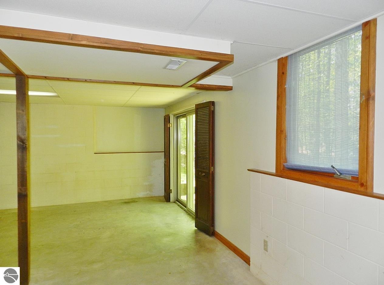 2880 Holiday Pines