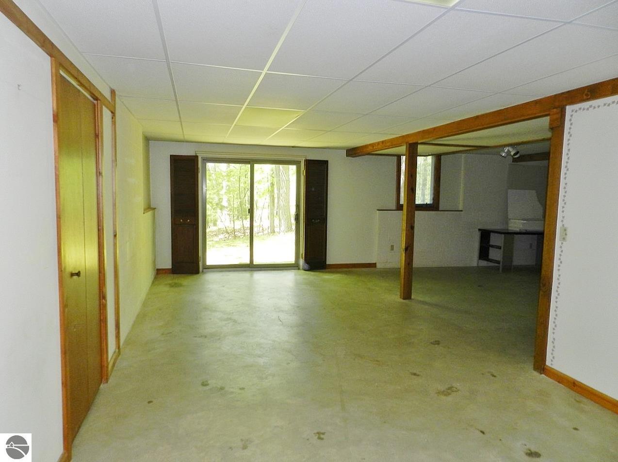 2880 Holiday Pines