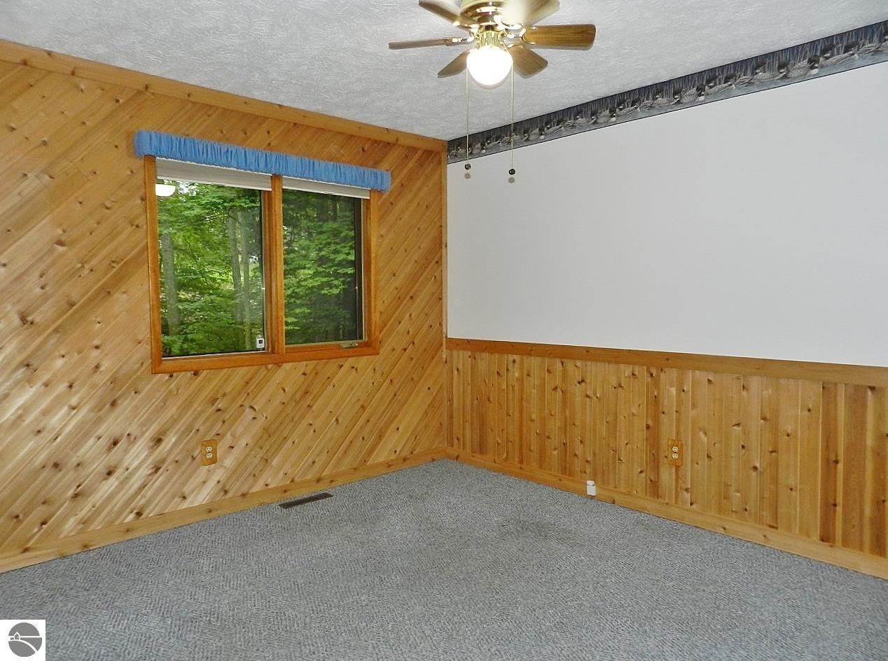 2880 Holiday Pines