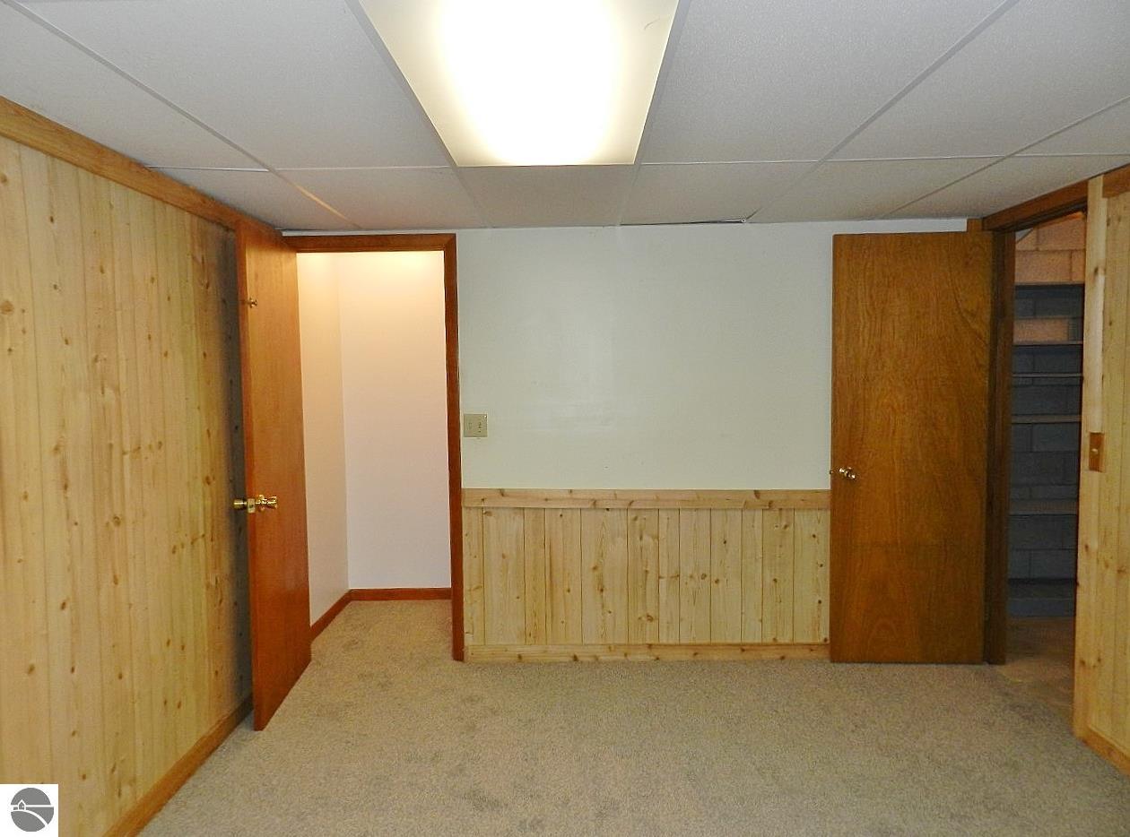 2880 Holiday Pines