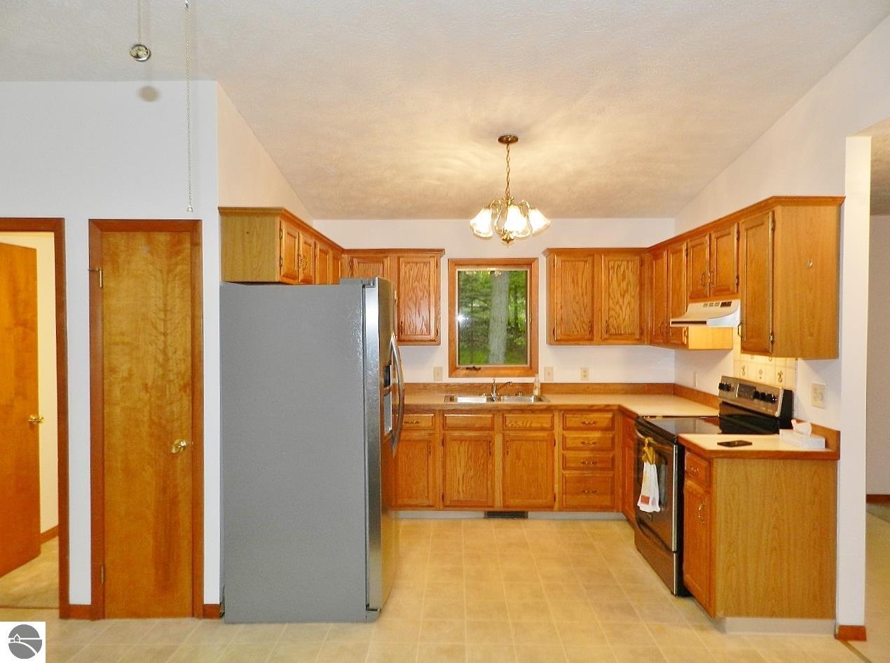 2880 Holiday Pines