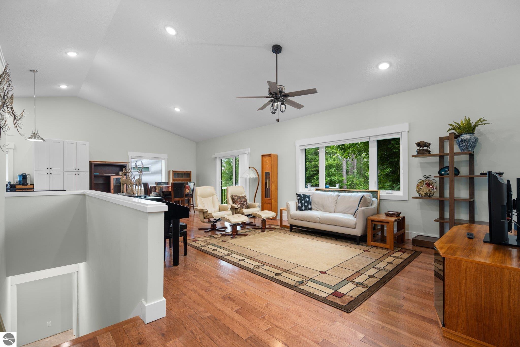 1382 Maggies Lane