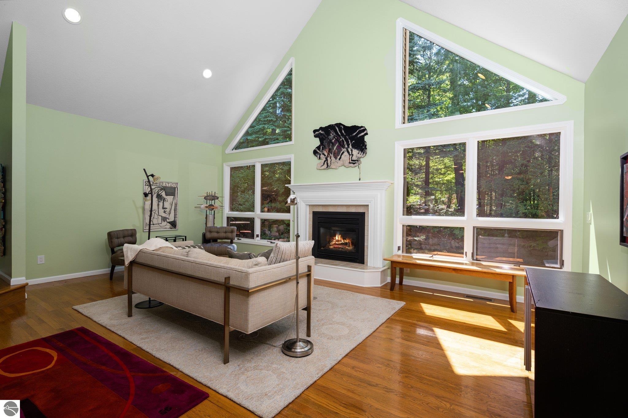 4509 Ground Pine Trail
