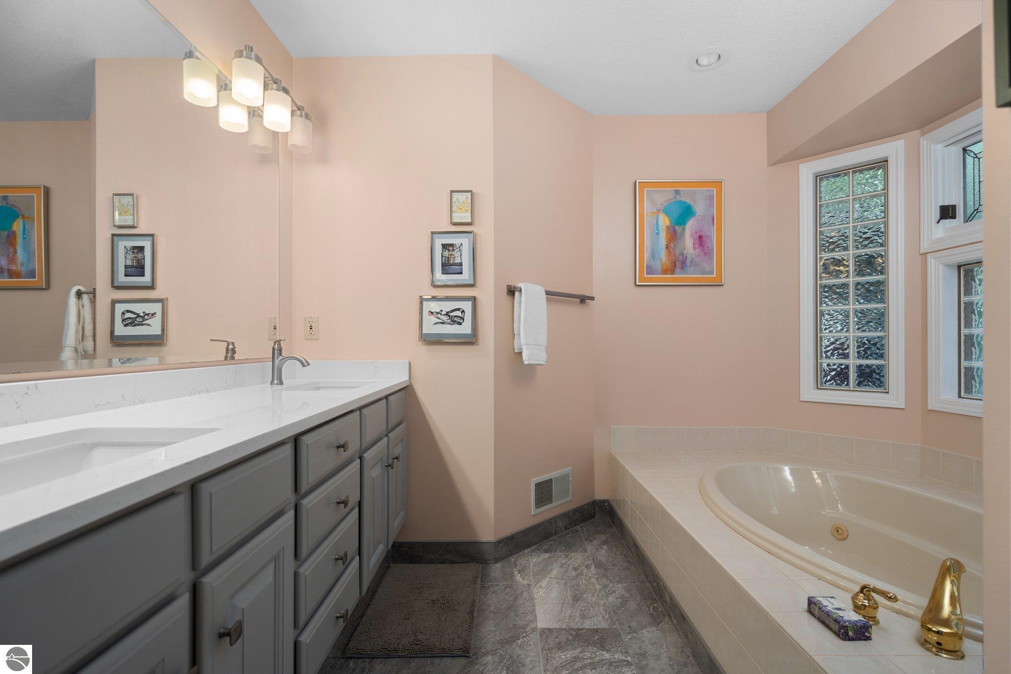 4509 Ground Pine Trail