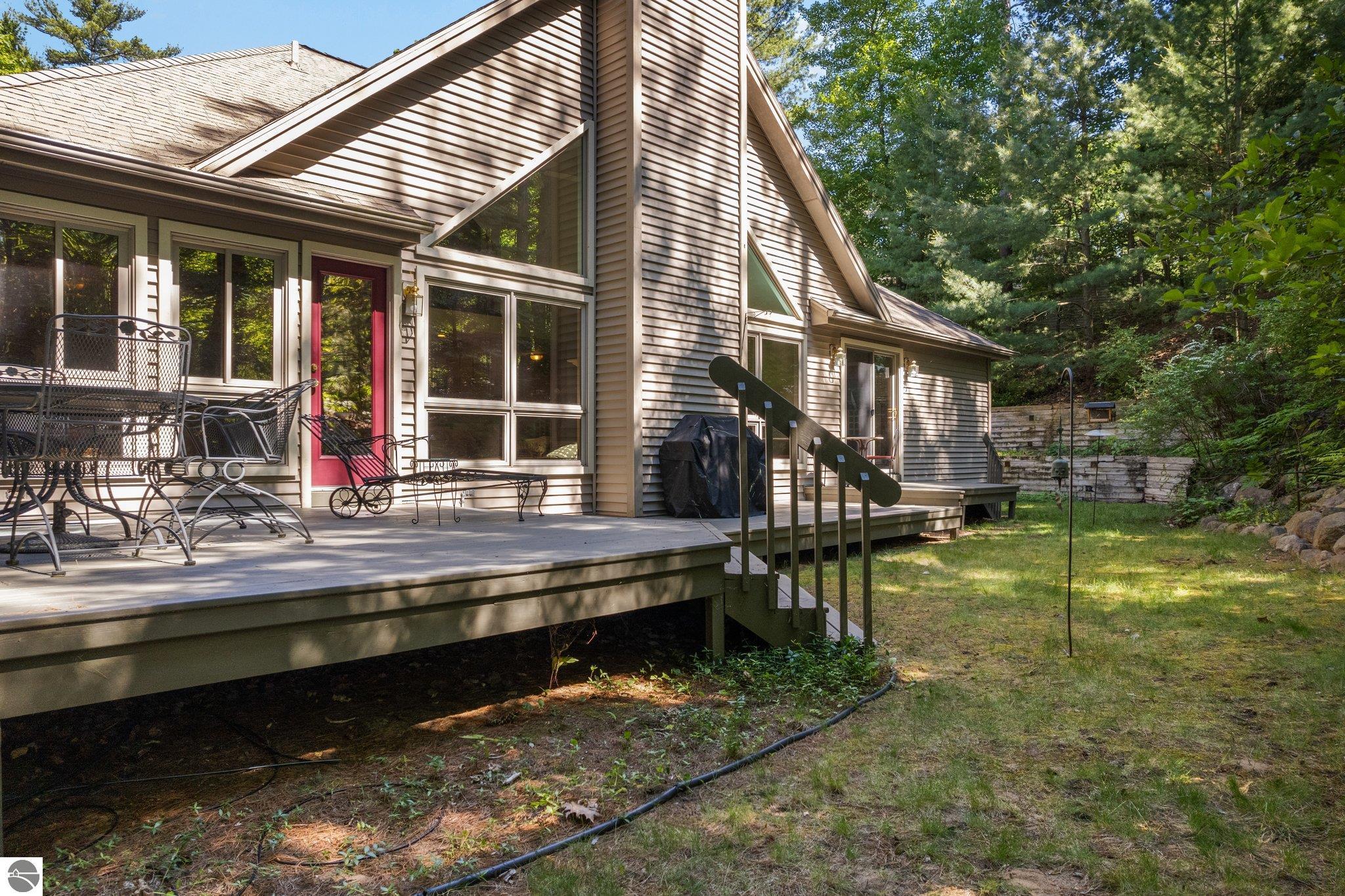 4509 Ground Pine Trail