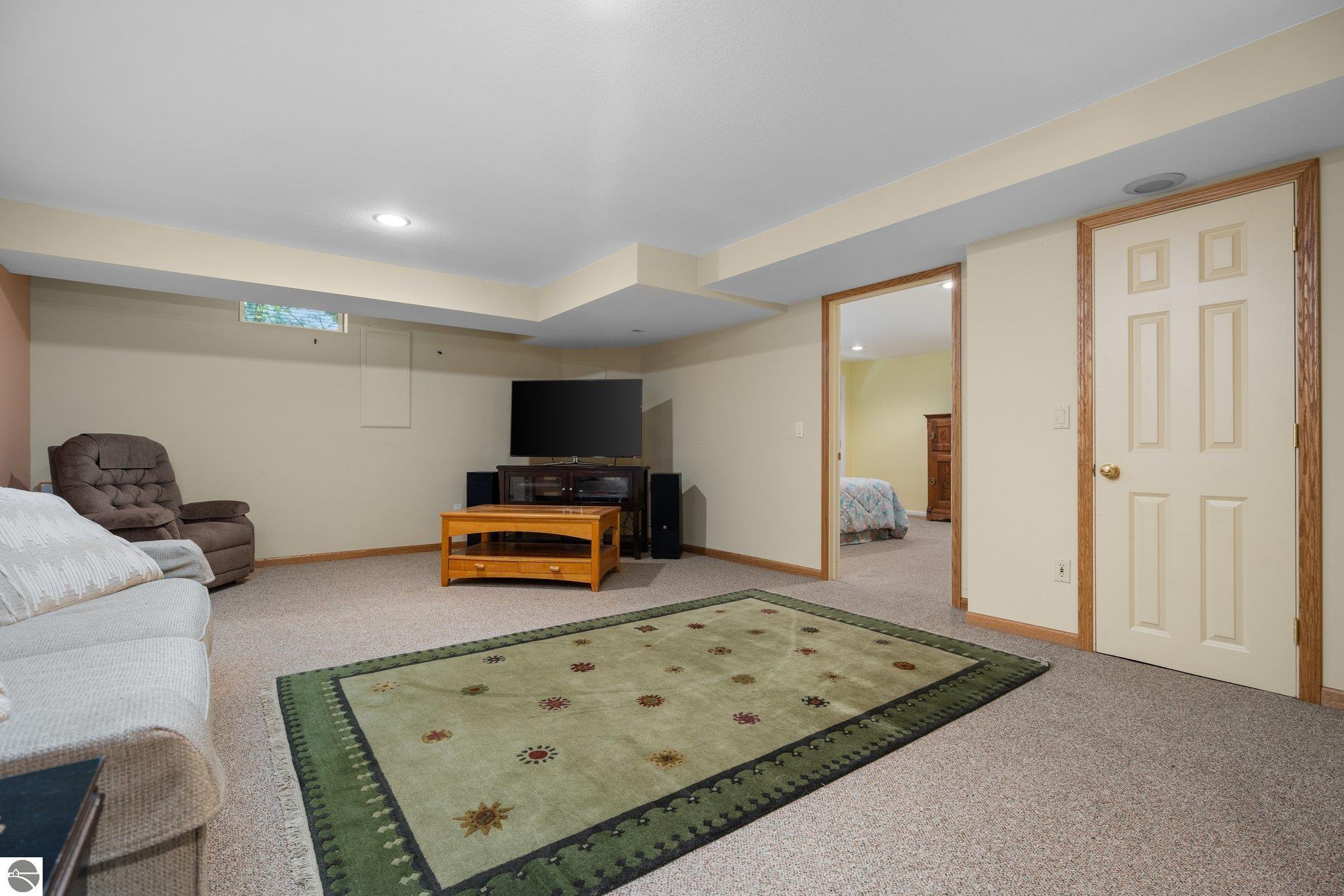 4509 Ground Pine Trail