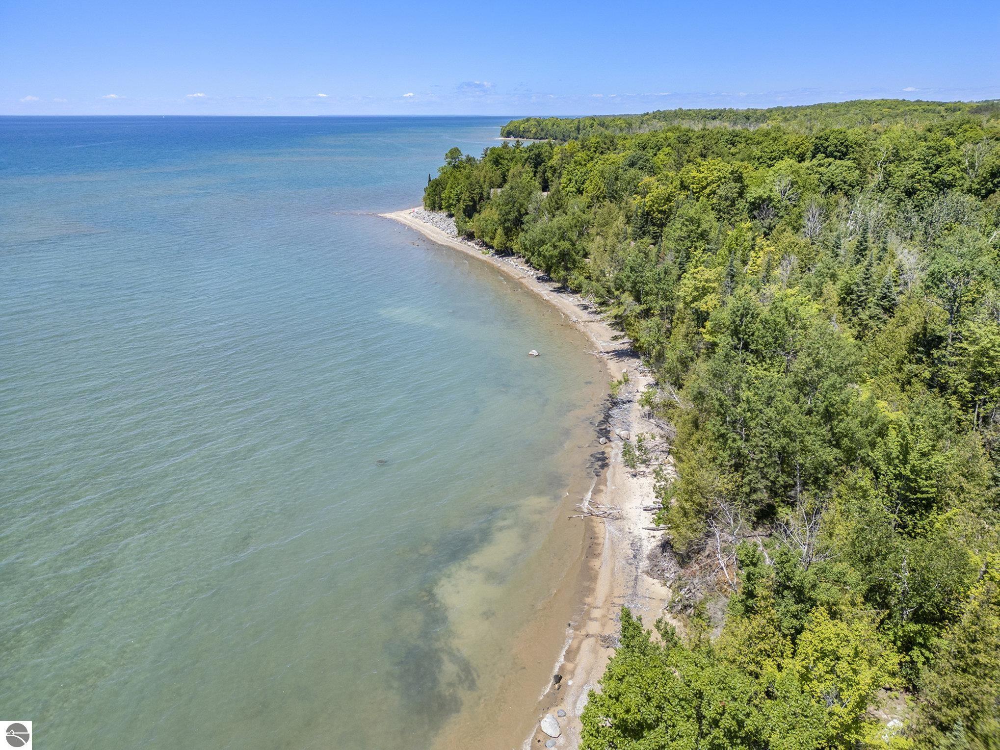 11167 Lakeshore Drive