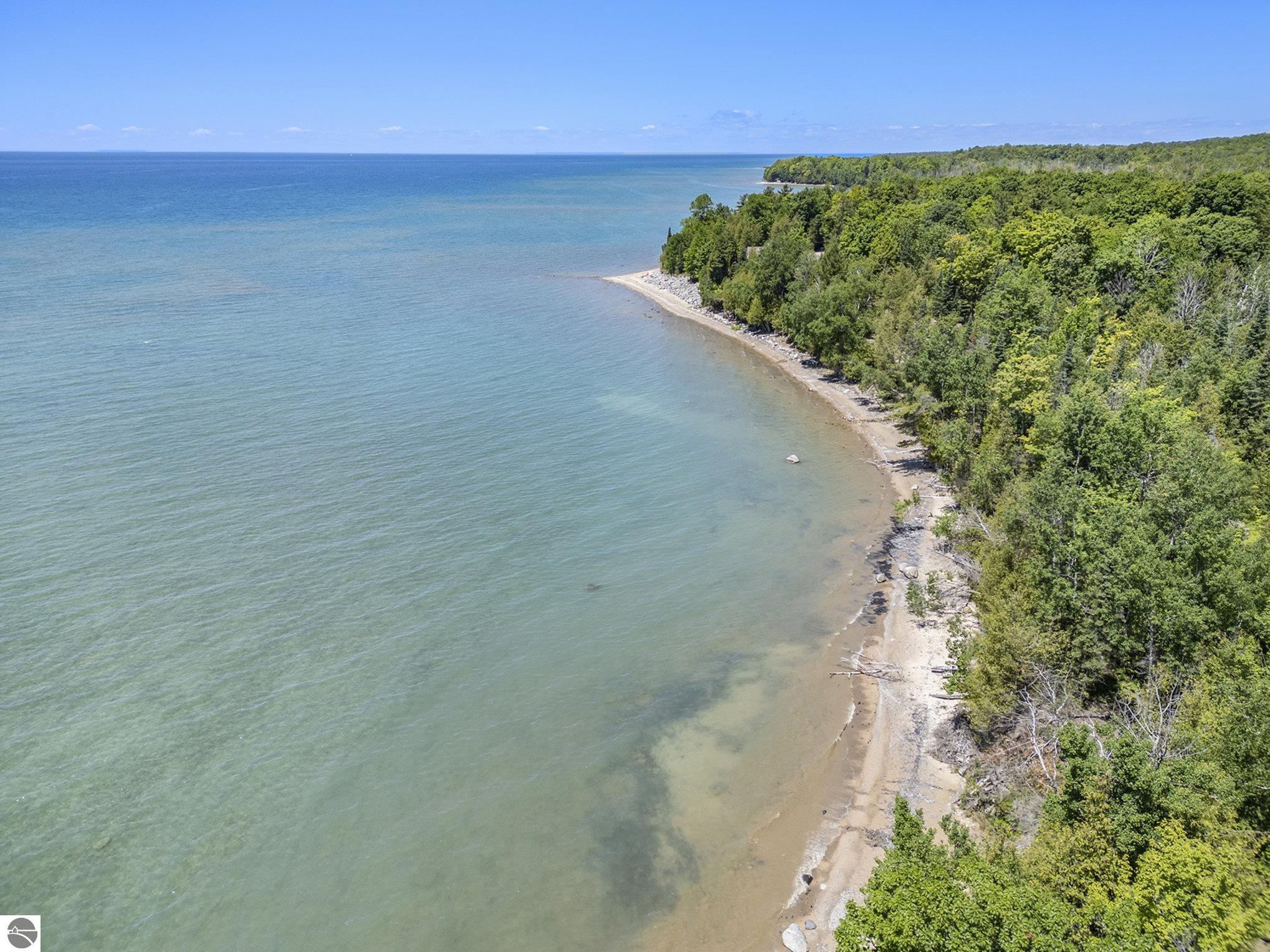 11167 Lakeshore Drive