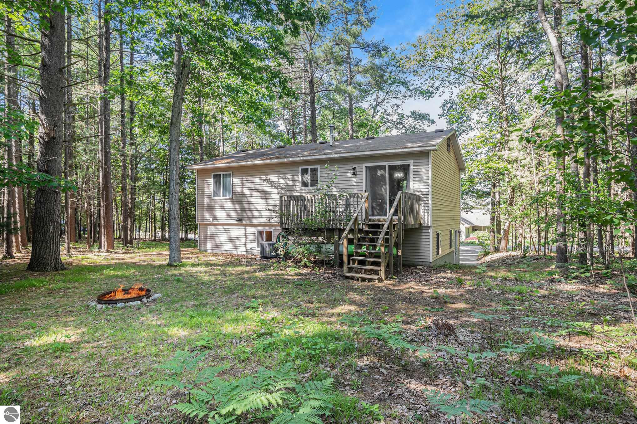 4561 E Sanford Lake Drive