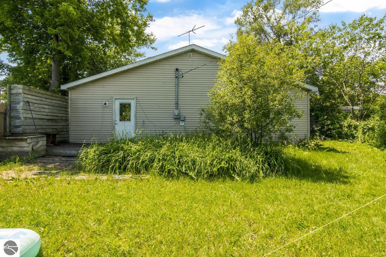 3862 Brook Drive