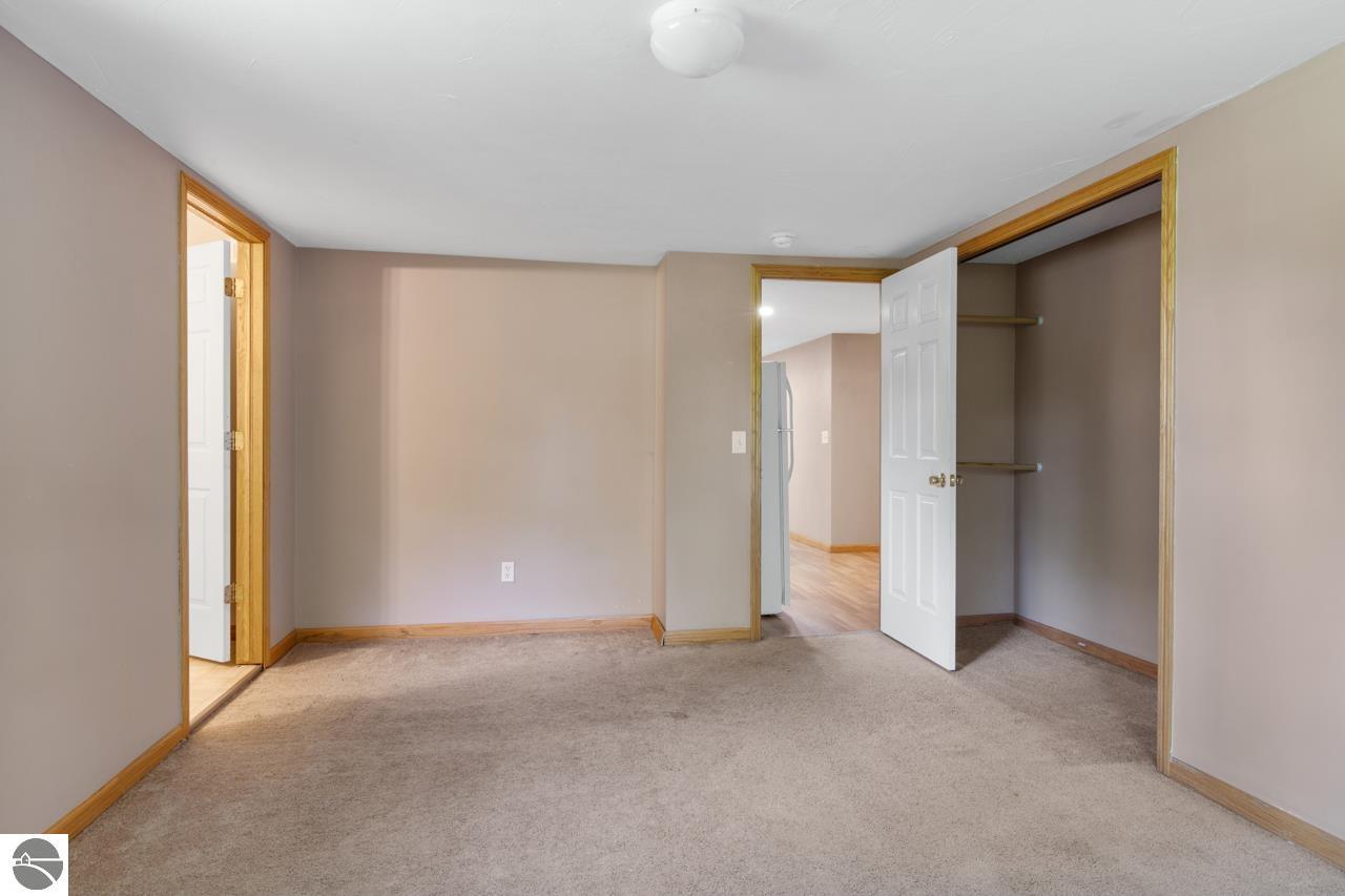 3862 Brook Drive
