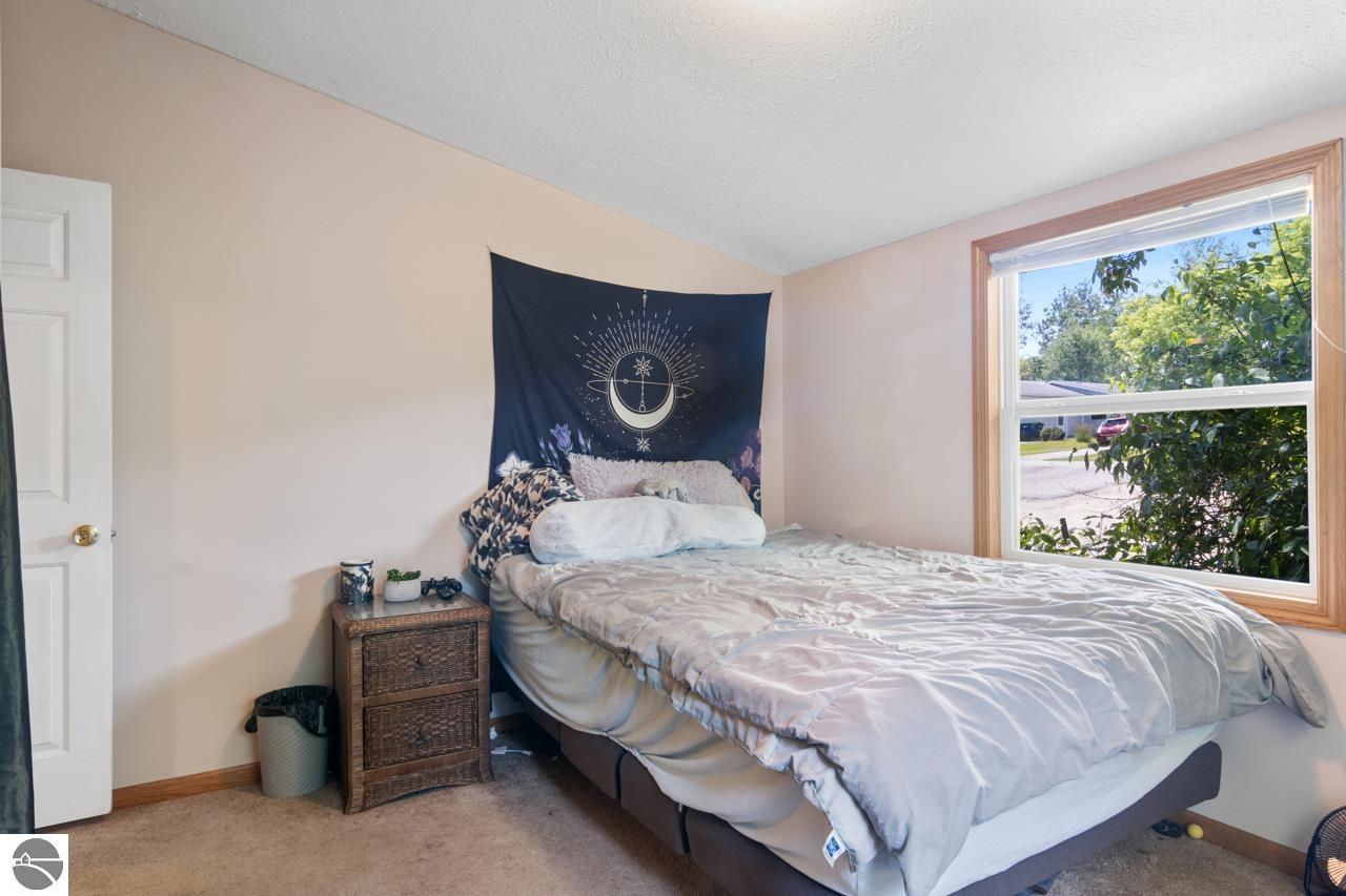 3862 Brook Drive