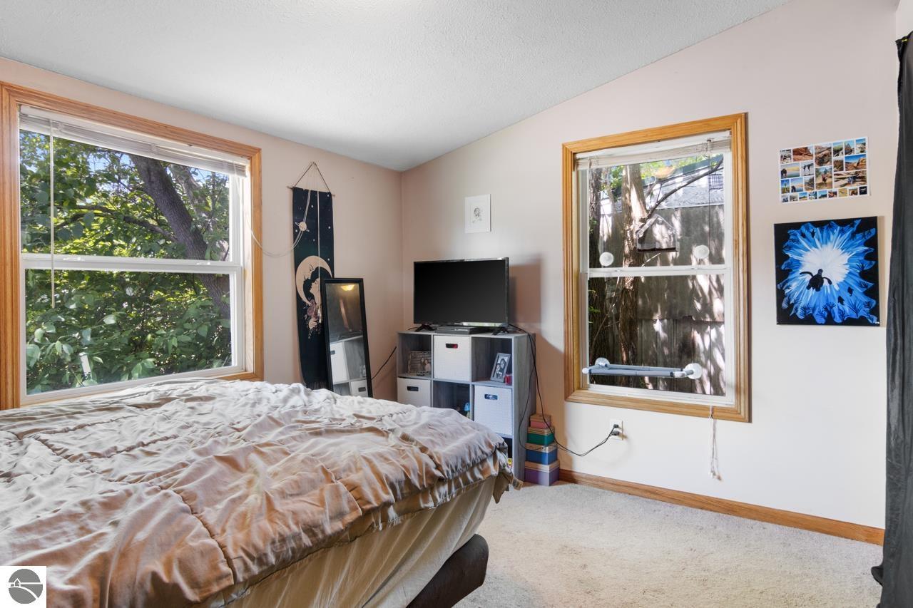 3862 Brook Drive