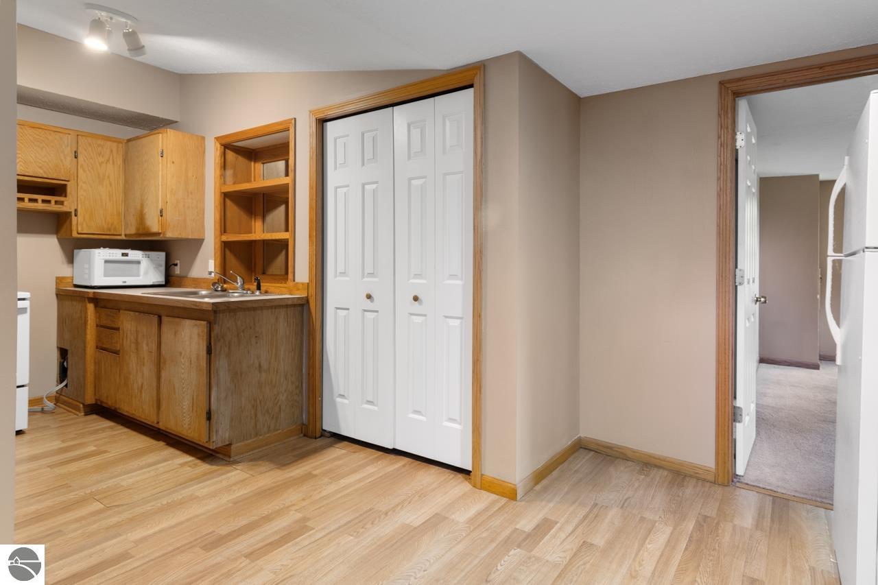 3862 Brook Drive