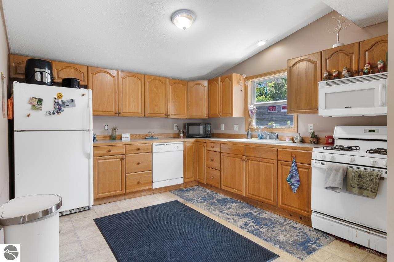 3862 Brook Drive