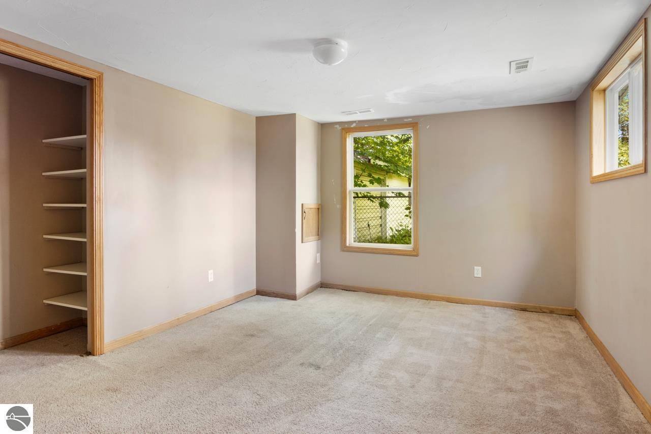 3862 Brook Drive