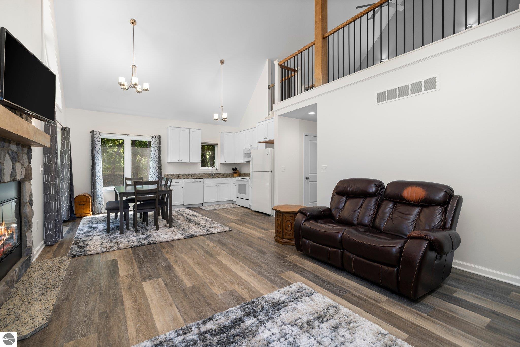 6345 Wooden Bridge Road