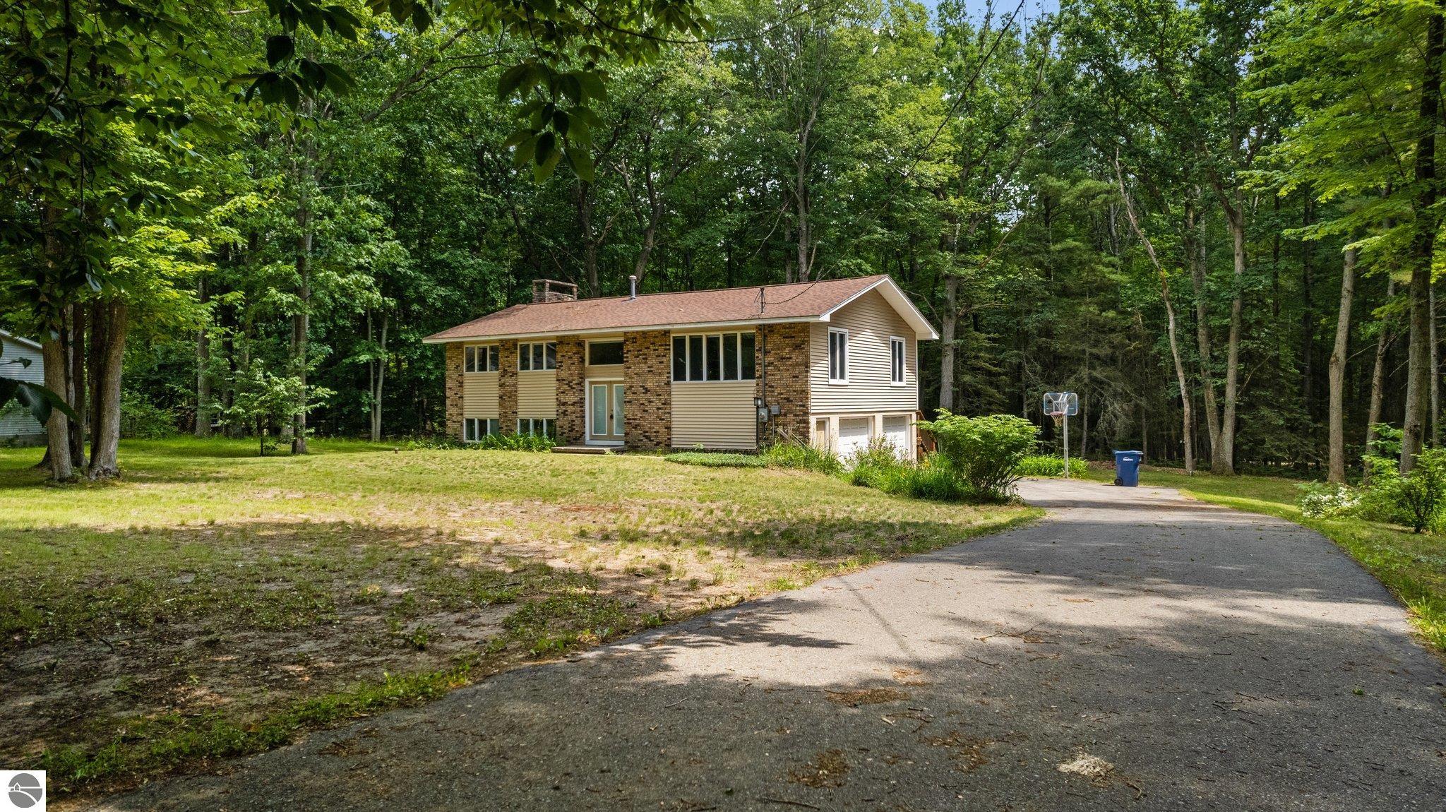1513 Melody Lane