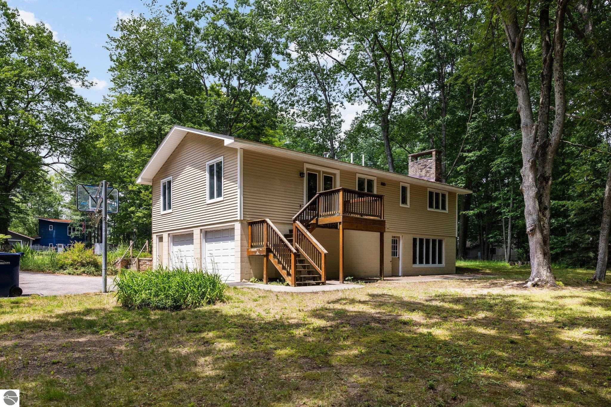 1513 Melody Lane