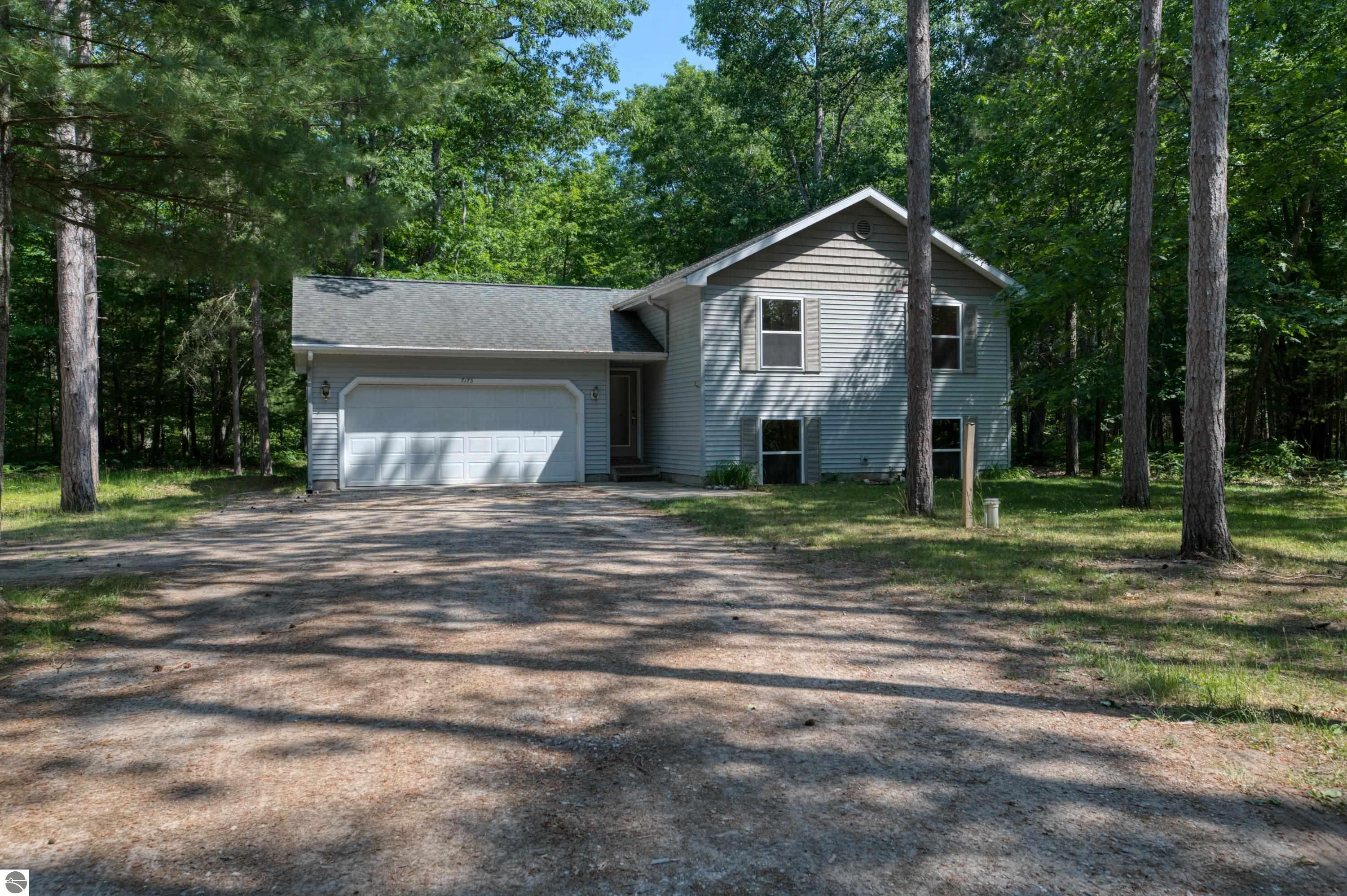 7173 Hall Creek Road