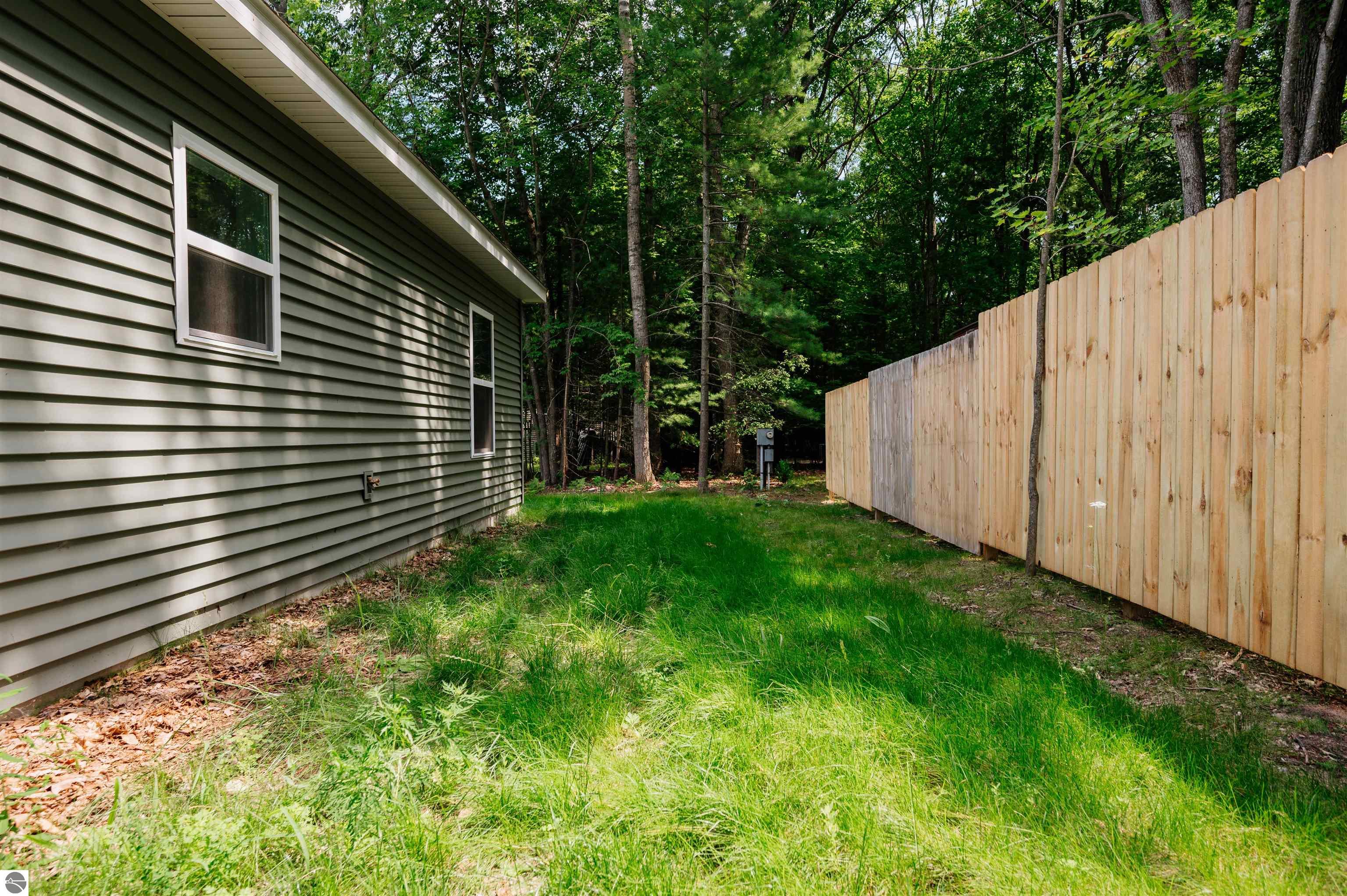 10213 Resort Trail