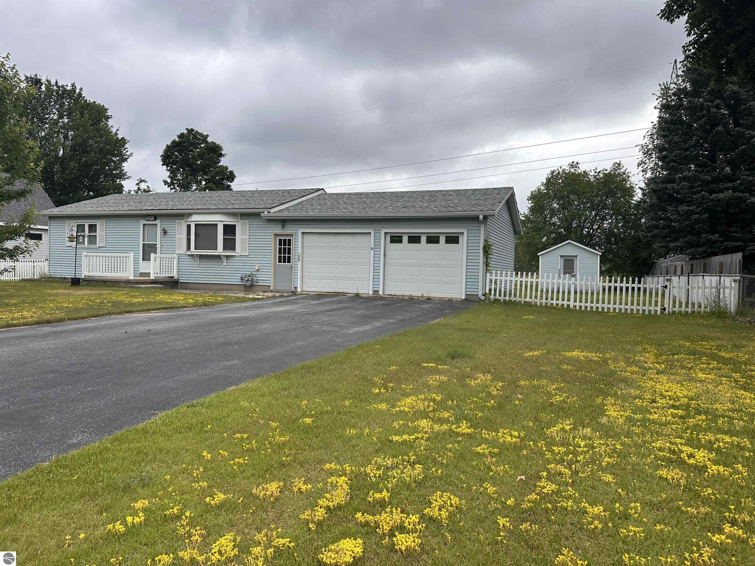 4500 N Manor Wood Drive