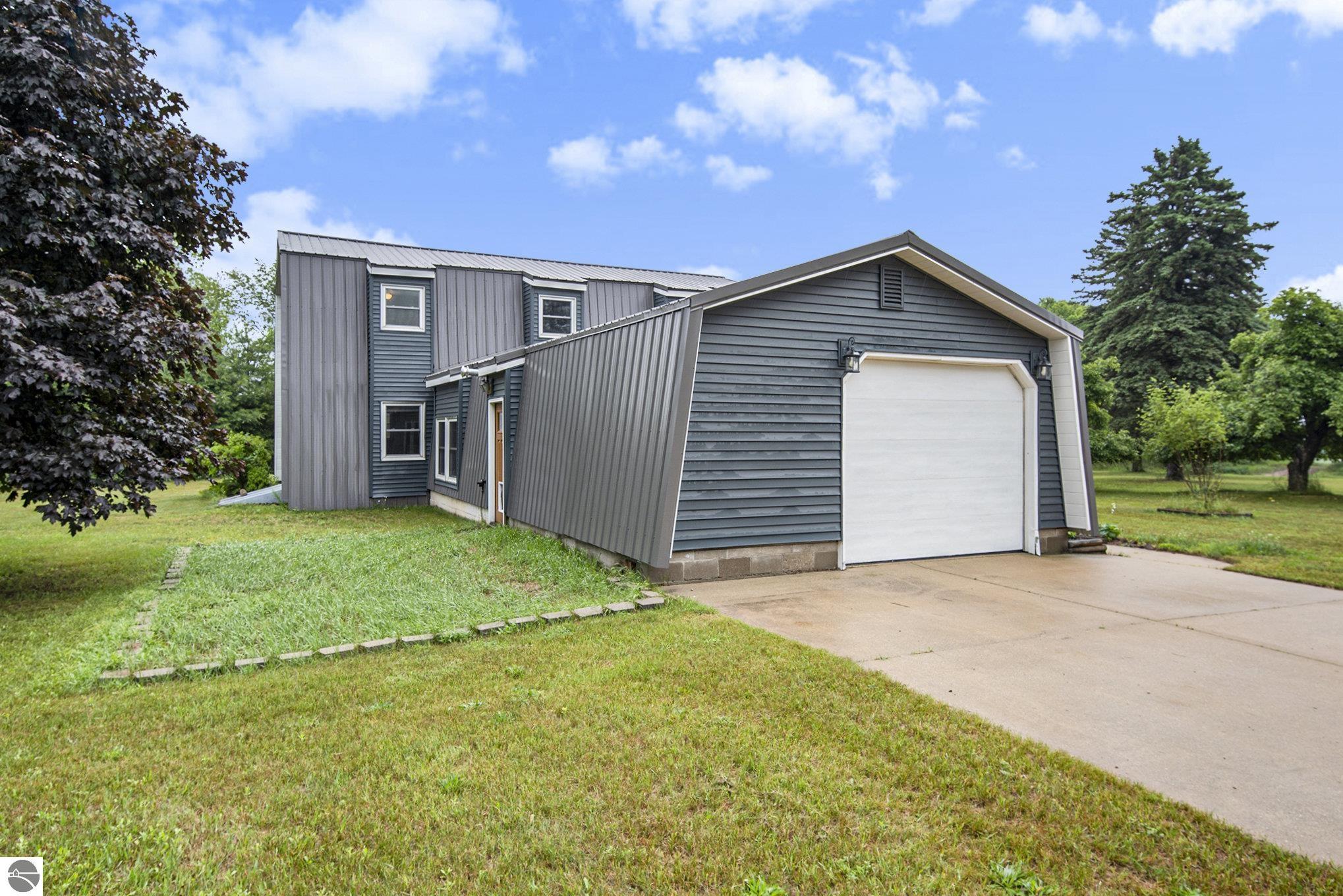 9200 S Call Road, McBain
