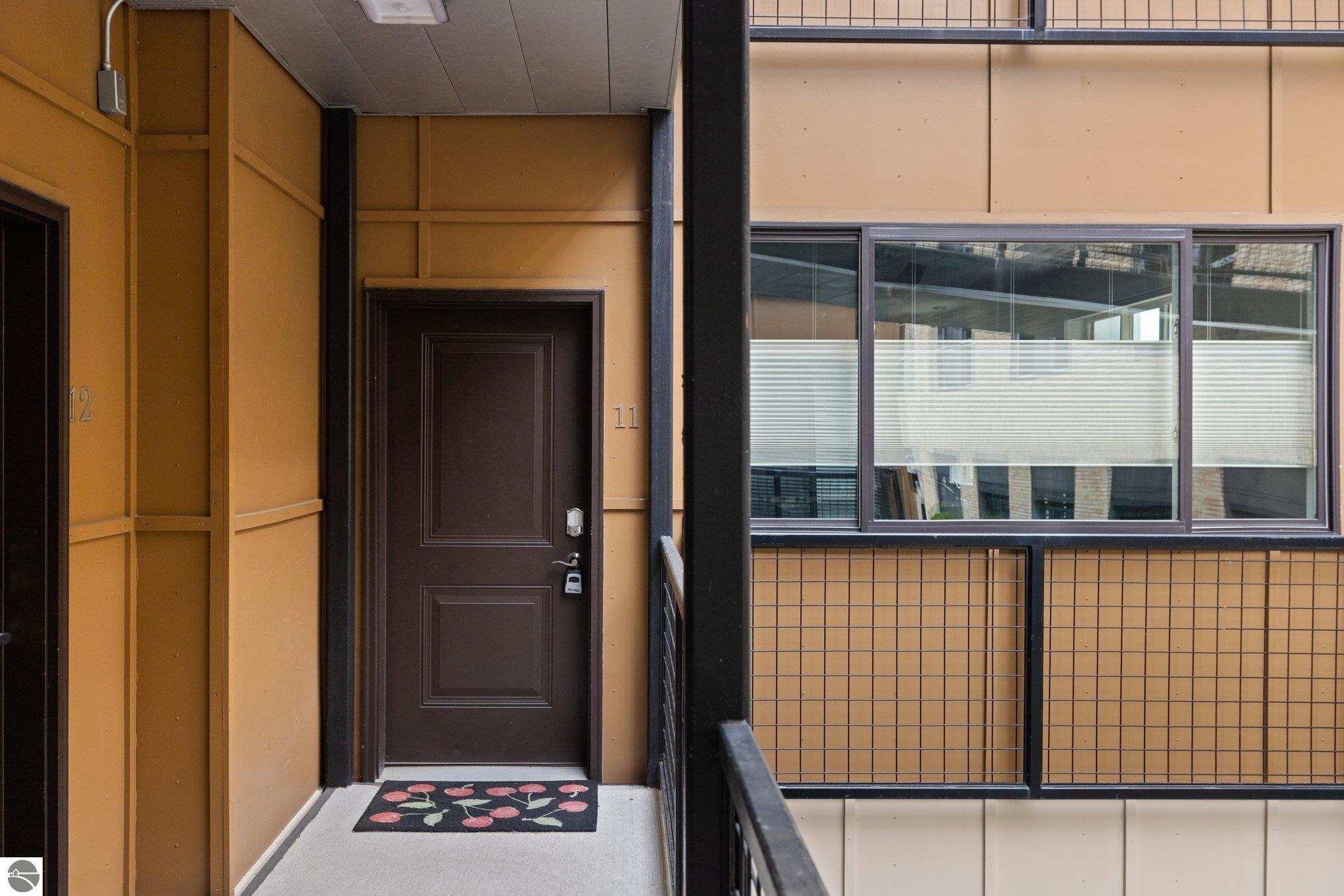 115 E 8th Street # 11