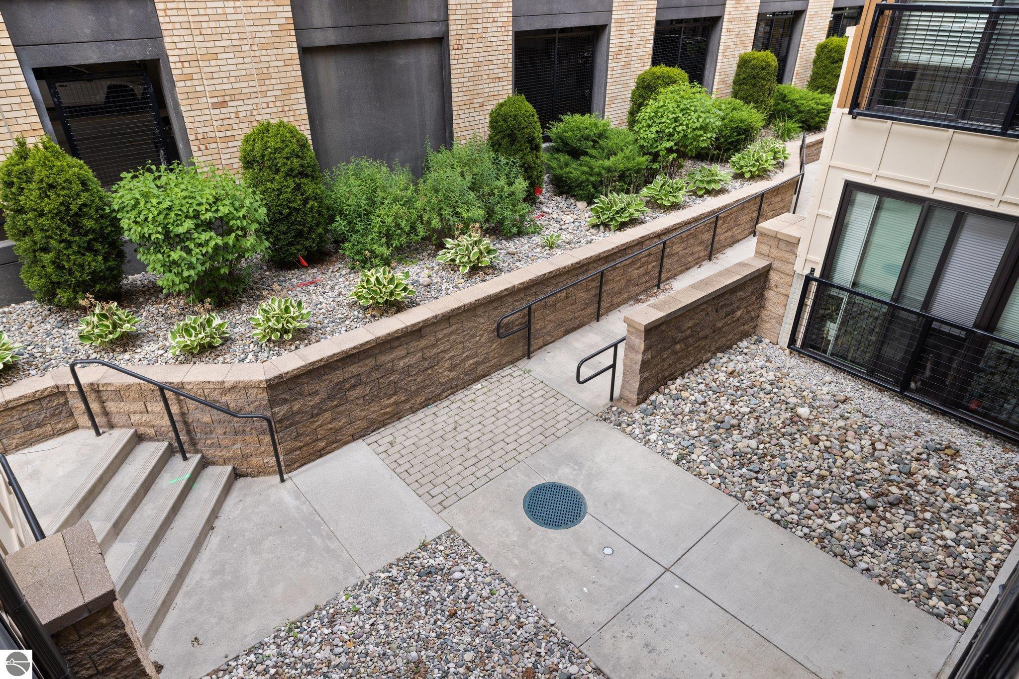 115 E 8th Street # 11