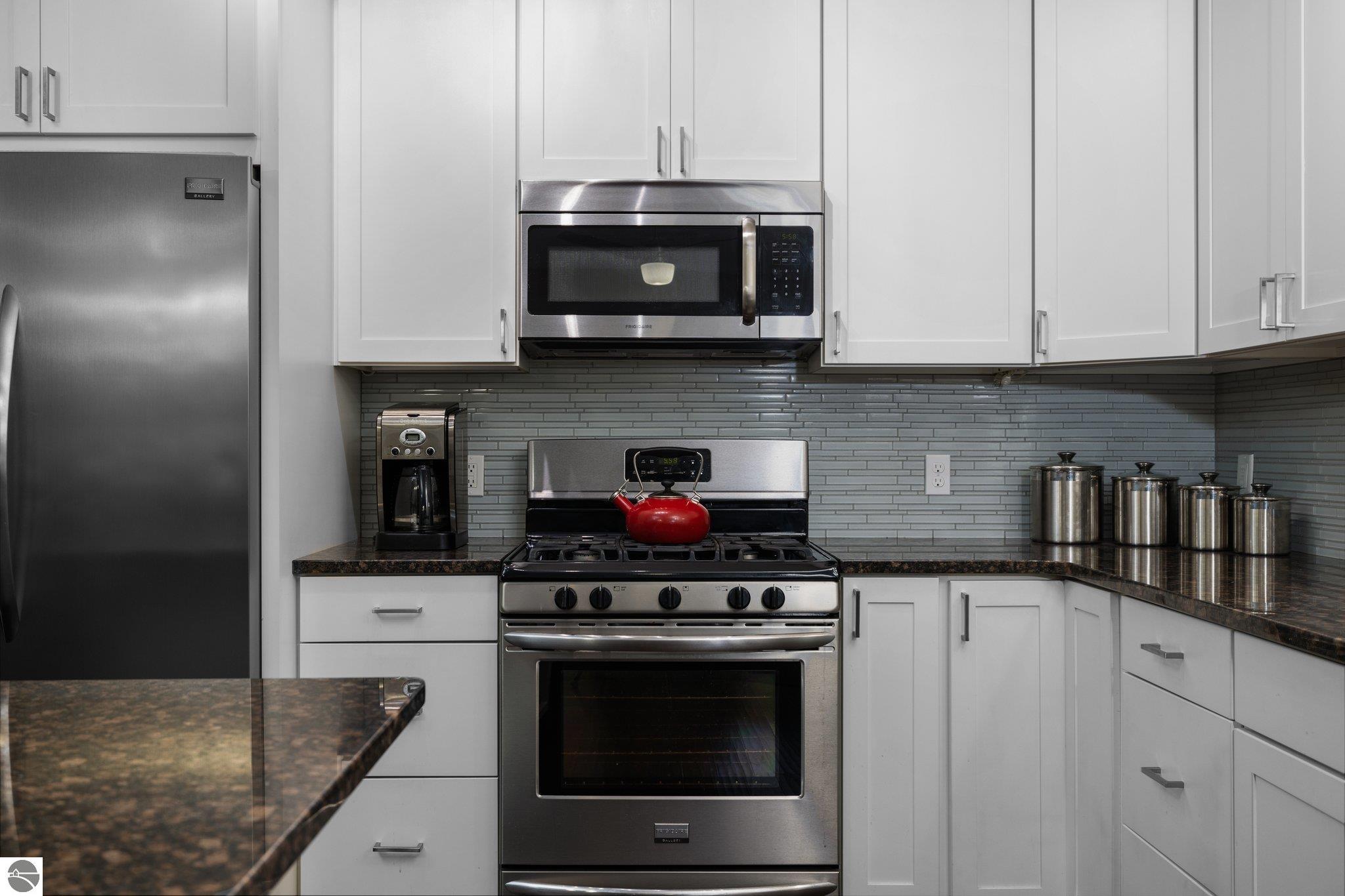 115 E 8th Street # 11