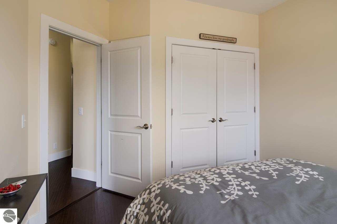115 E 8th Street # 11