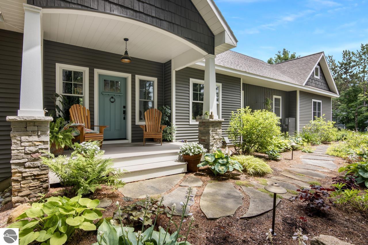 8707 S Lakeview Ridge Trail