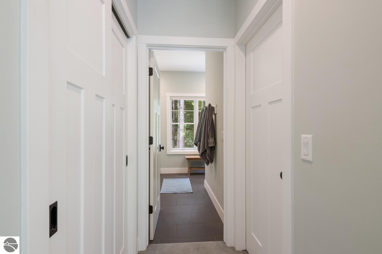 8707 S Lakeview Ridge Trail