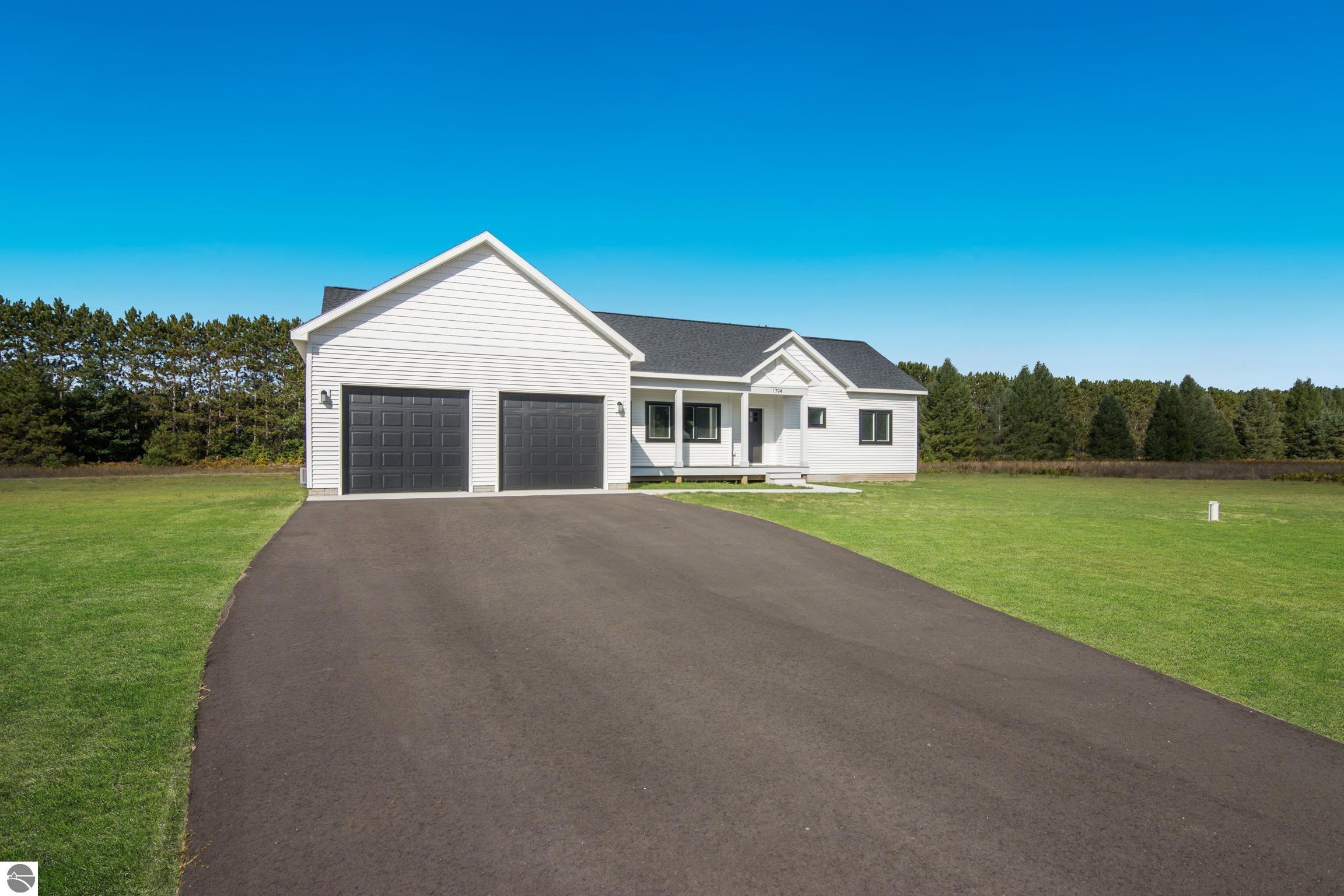 1794 Mary Lou Manor