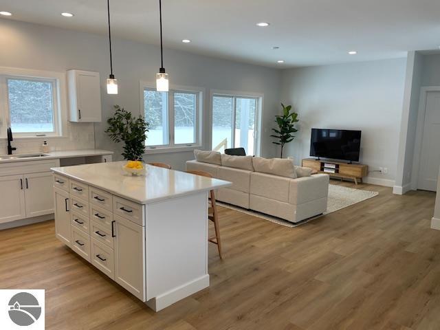 1794 Mary Lou Manor