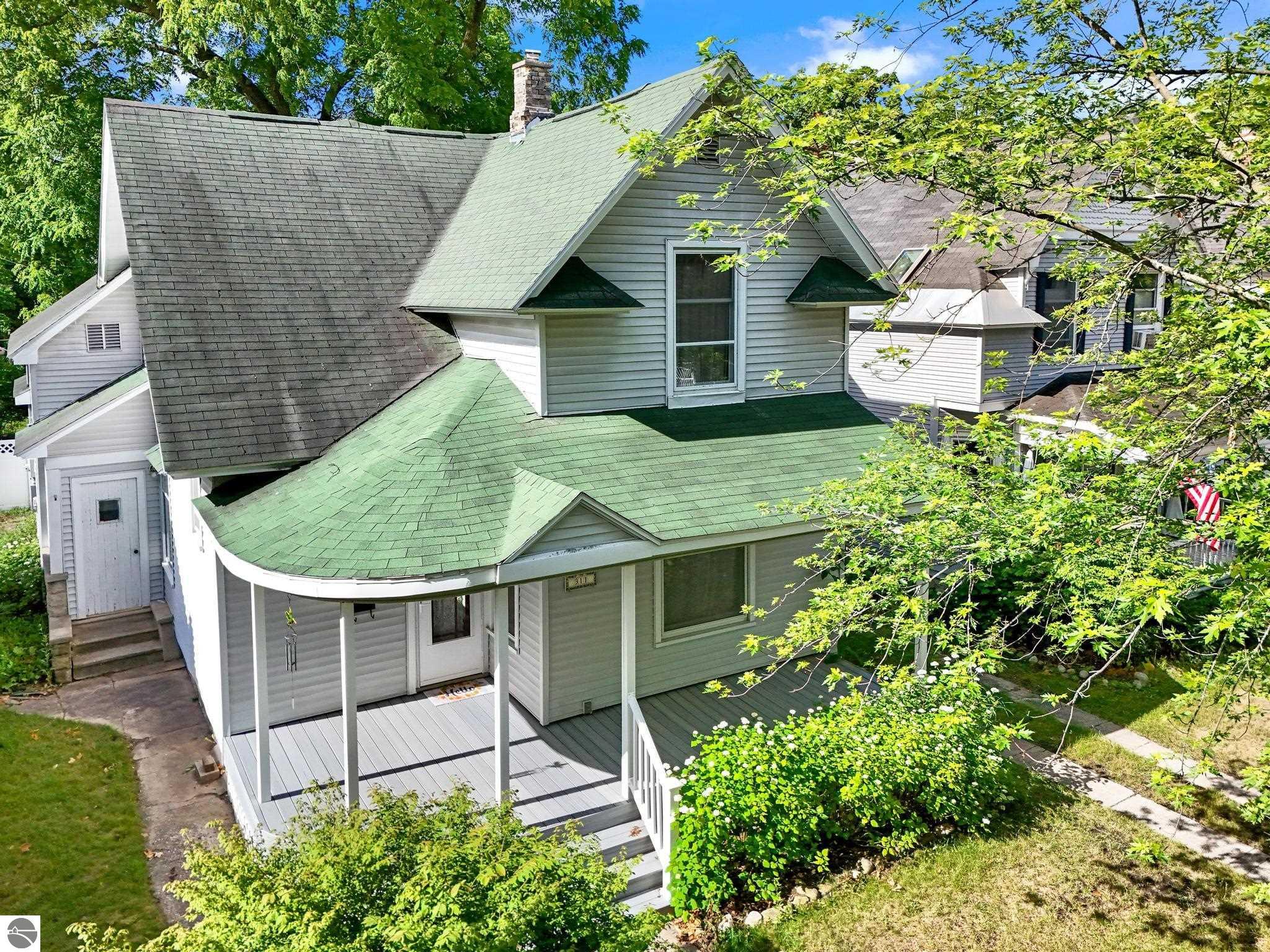 311 W Tenth Street