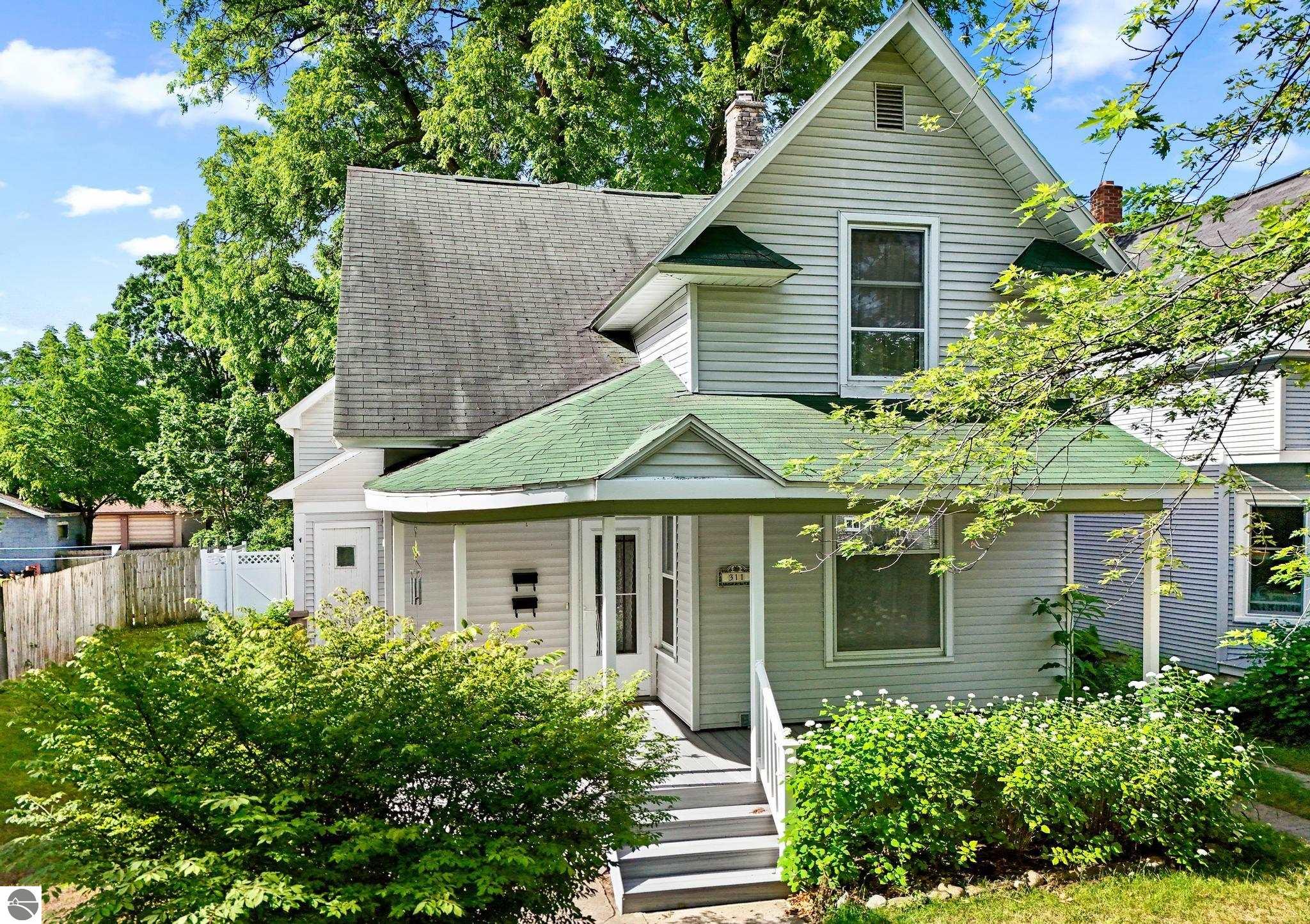 311 W Tenth Street