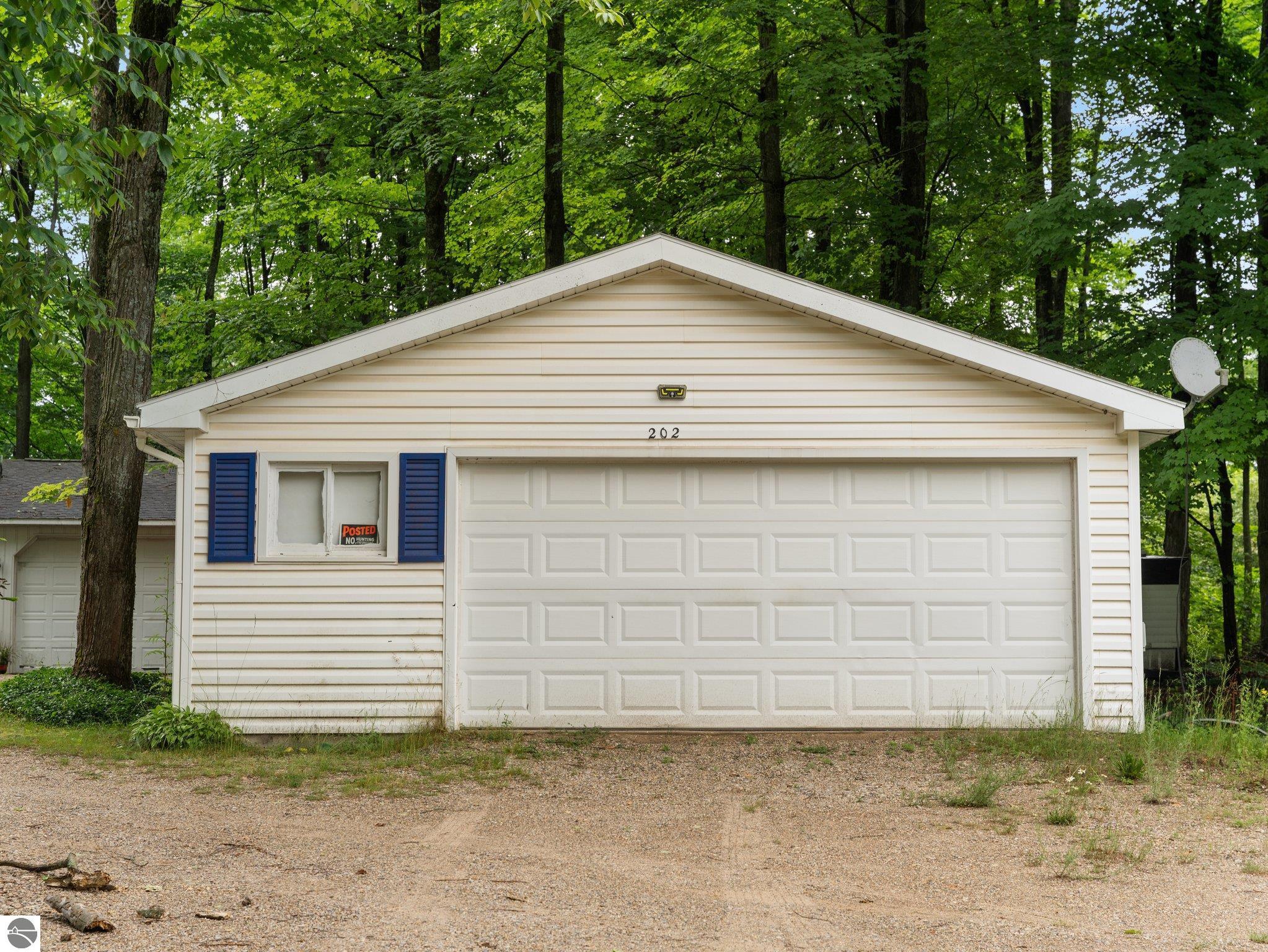 202 W Sharon Road, SW