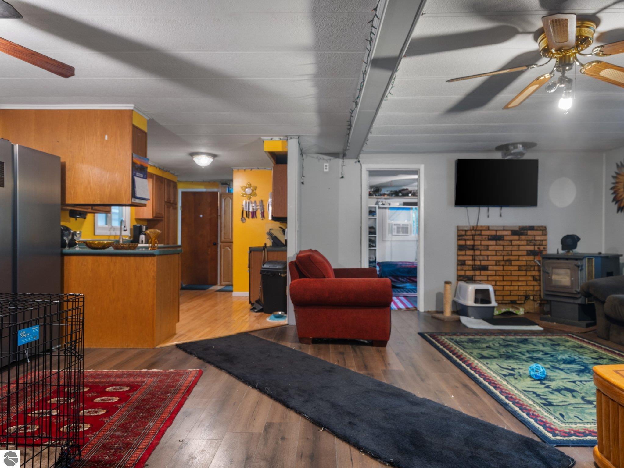 202 W Sharon Road, SW