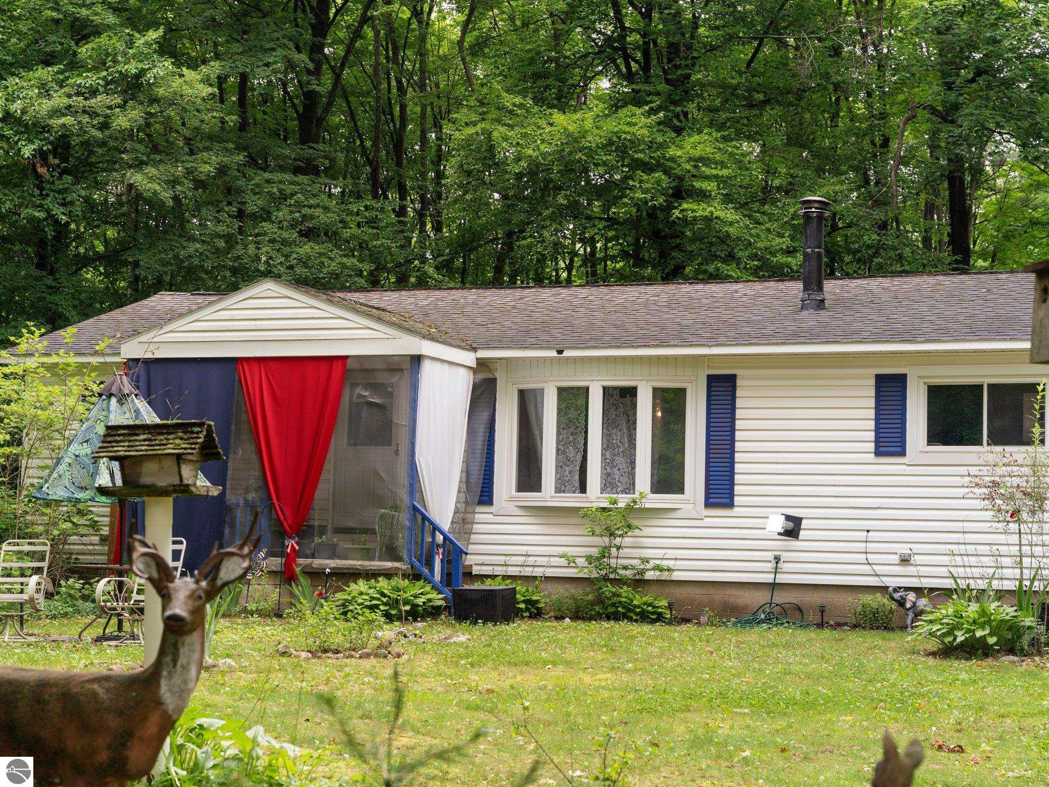 202 W Sharon Road, SW
