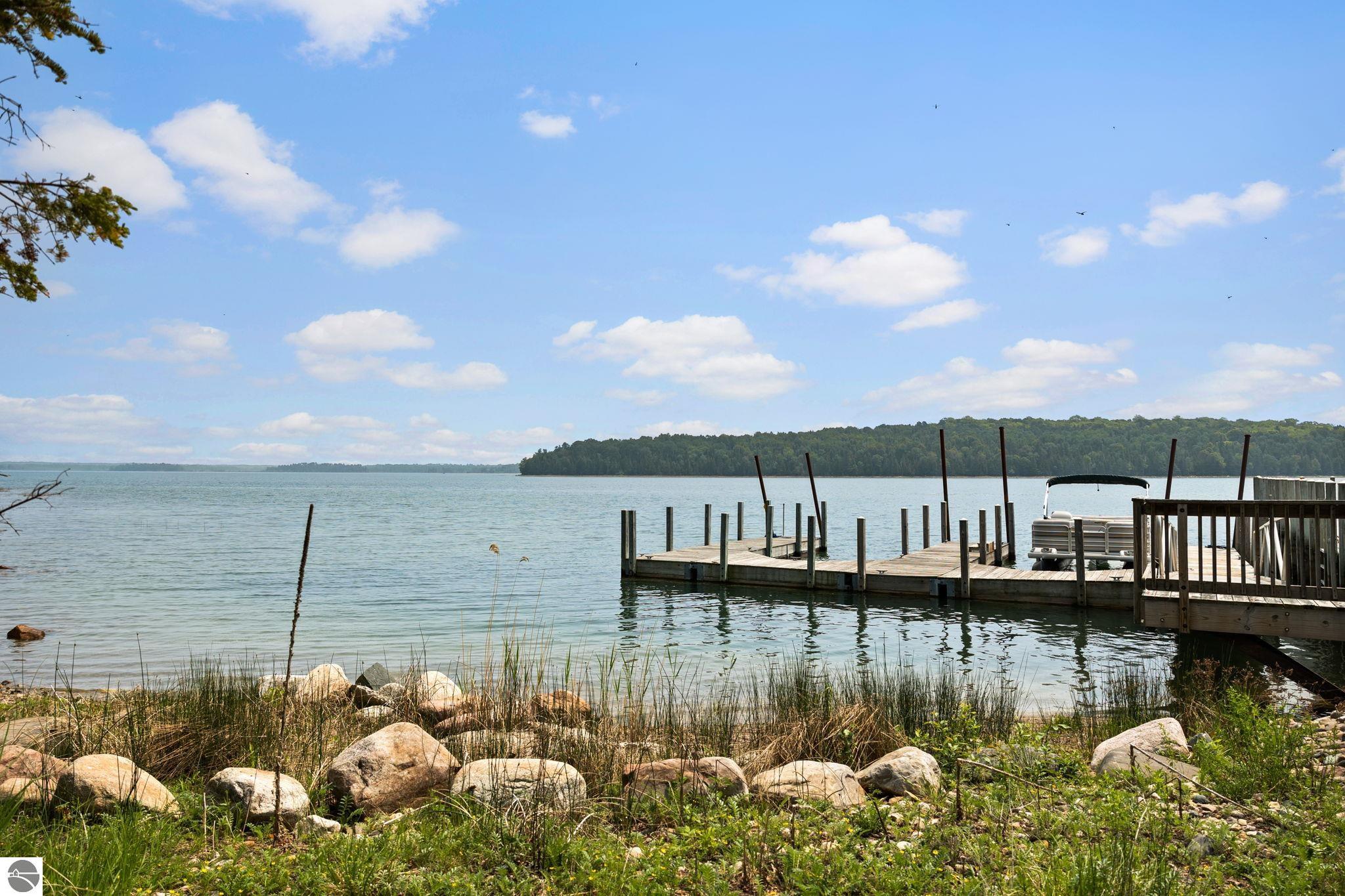 0 S Peck Island
