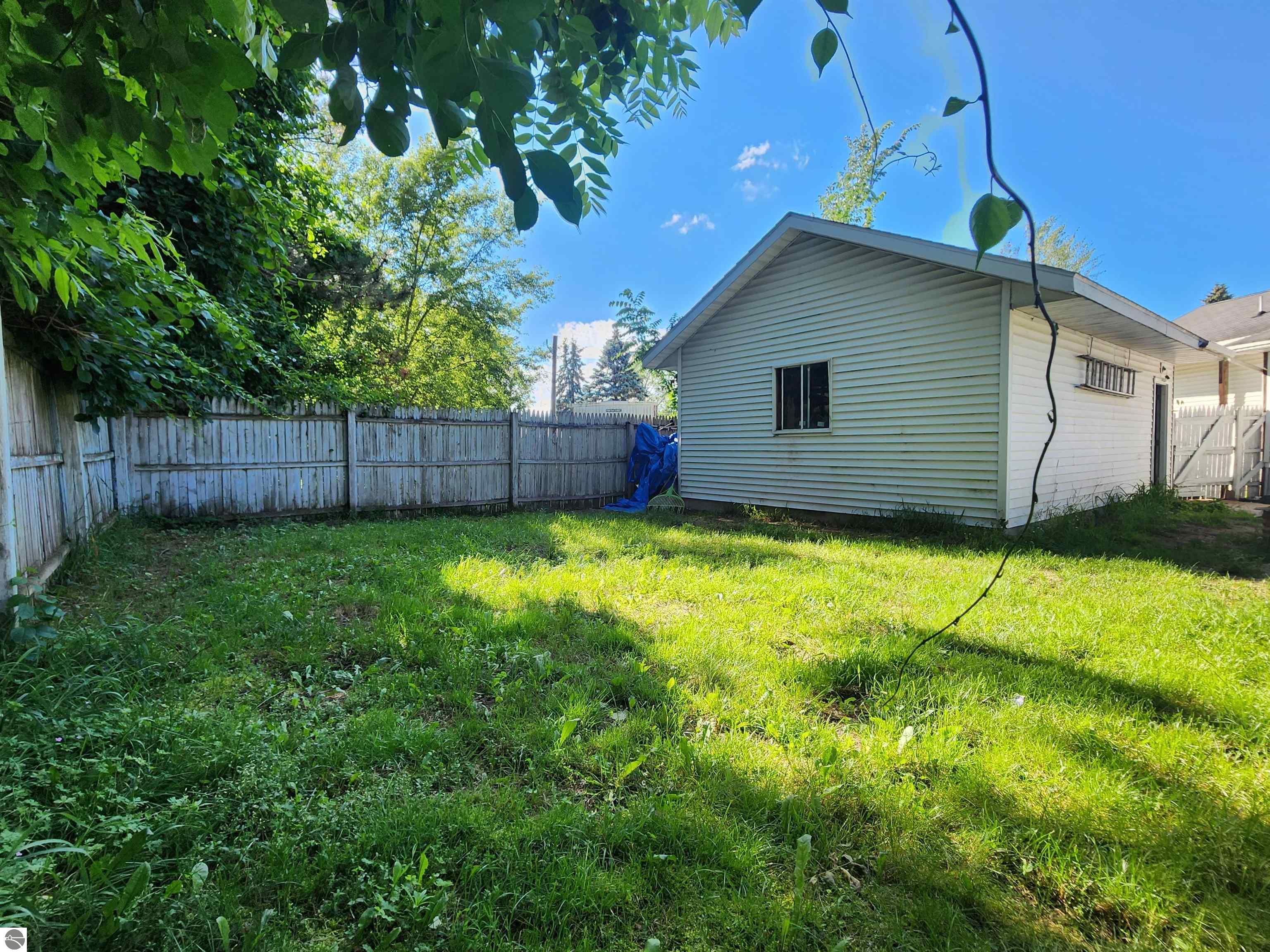 220 Pine Street