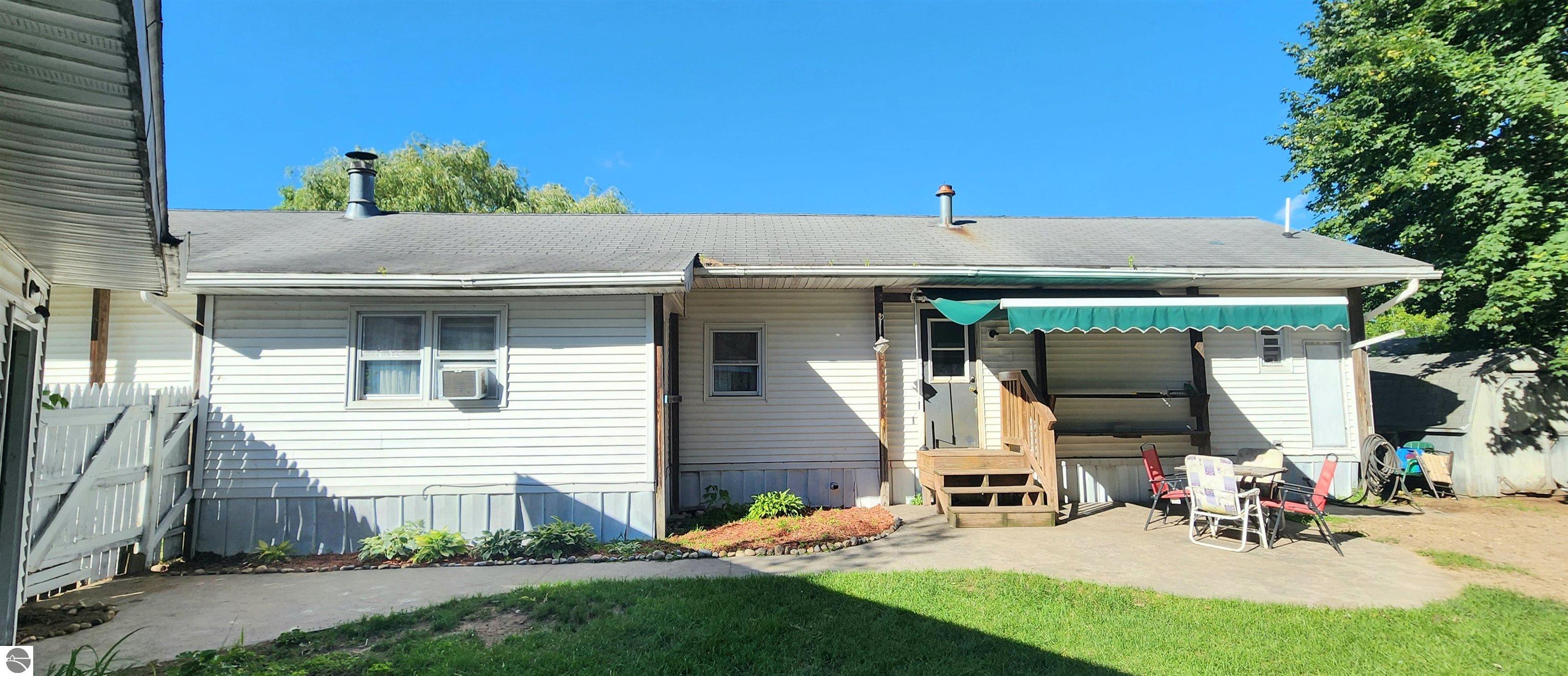 220 Pine Street