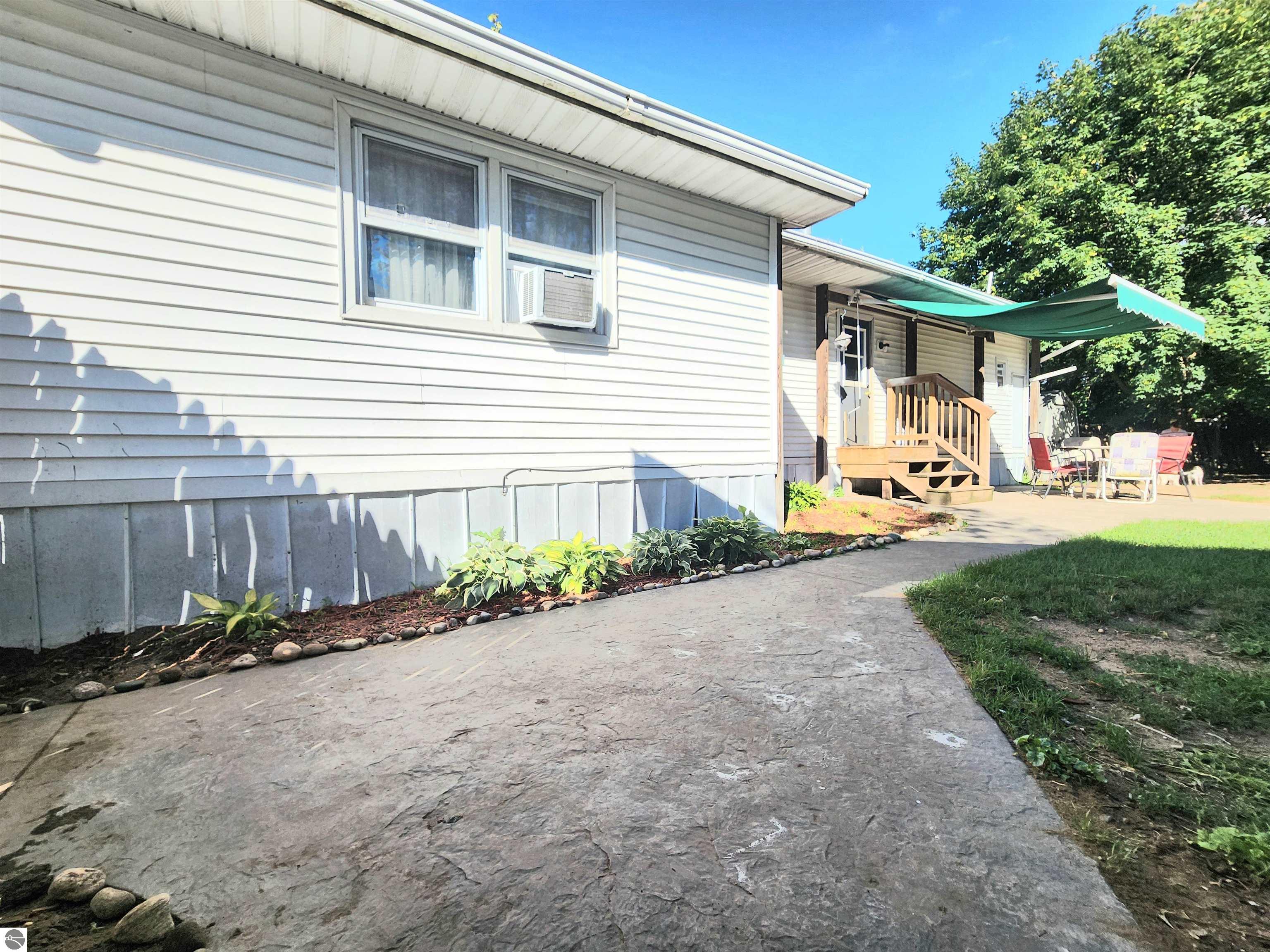 220 Pine Street