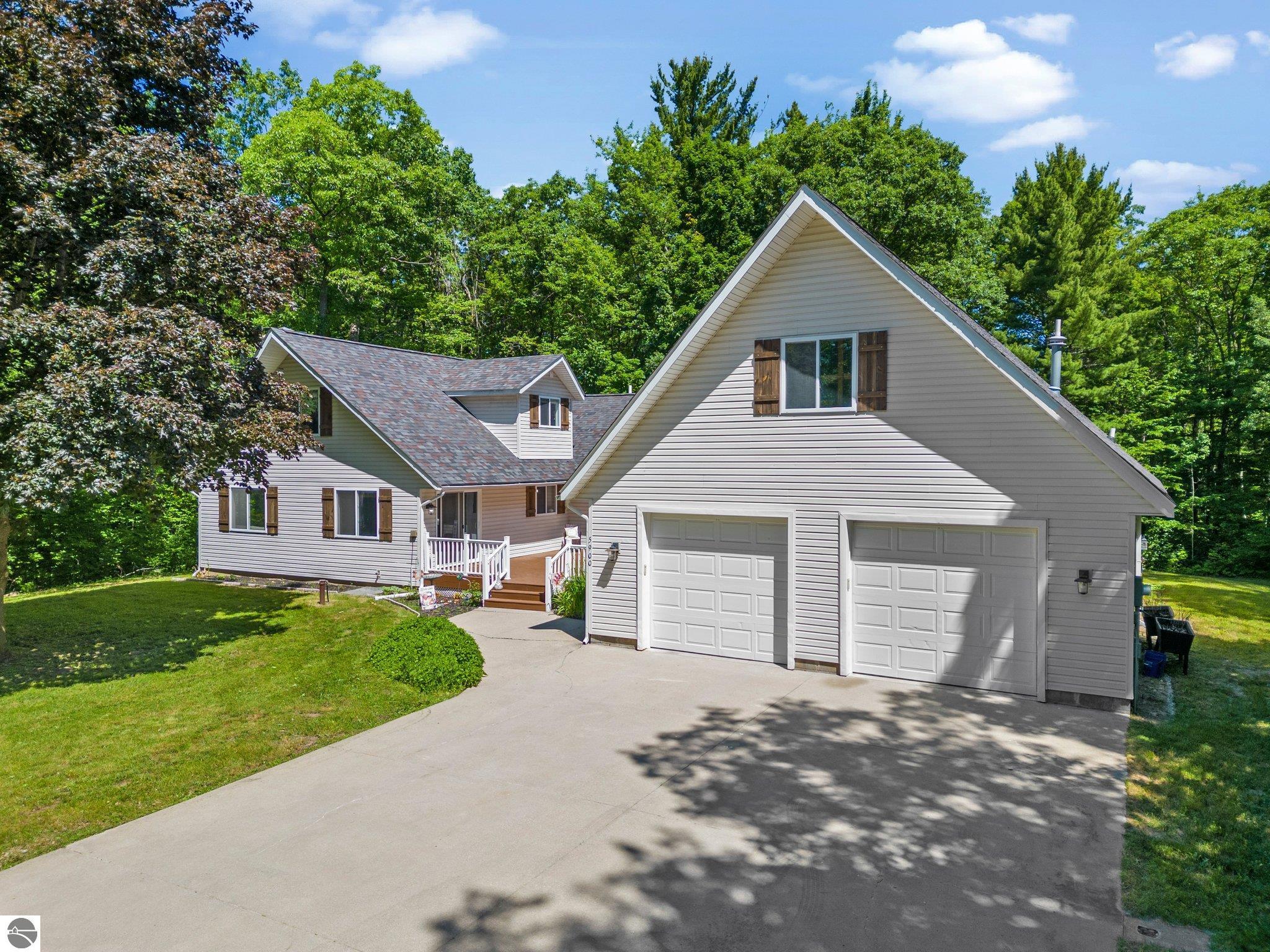 5900 Agren Road